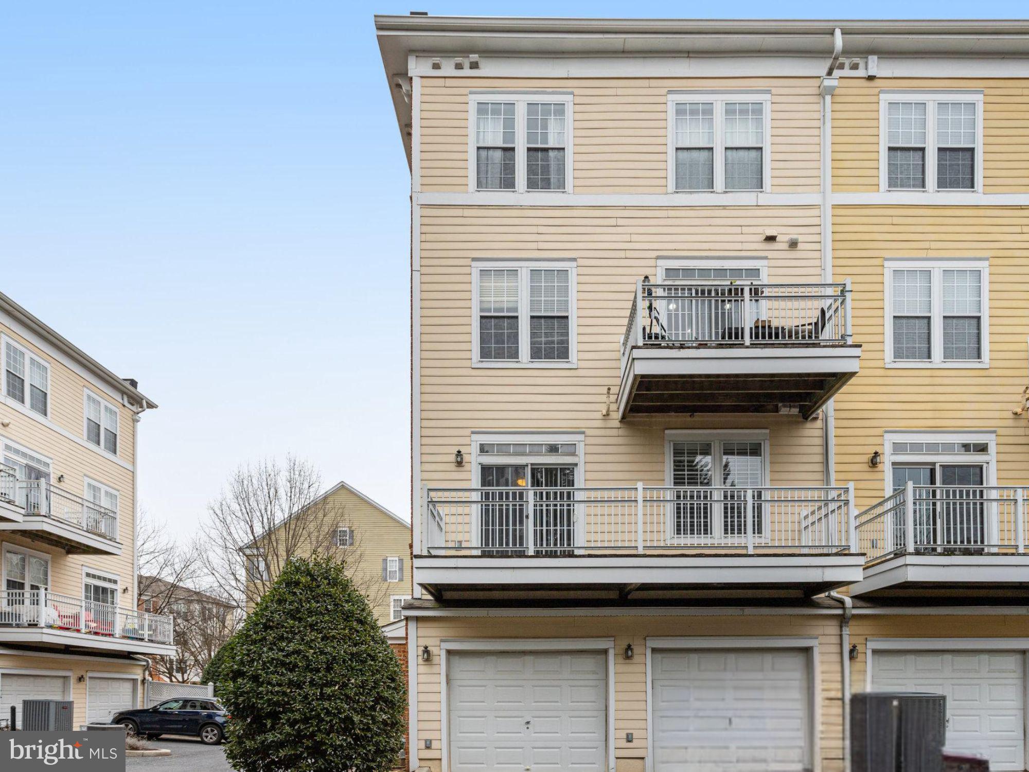 KENTLANDS - Residential