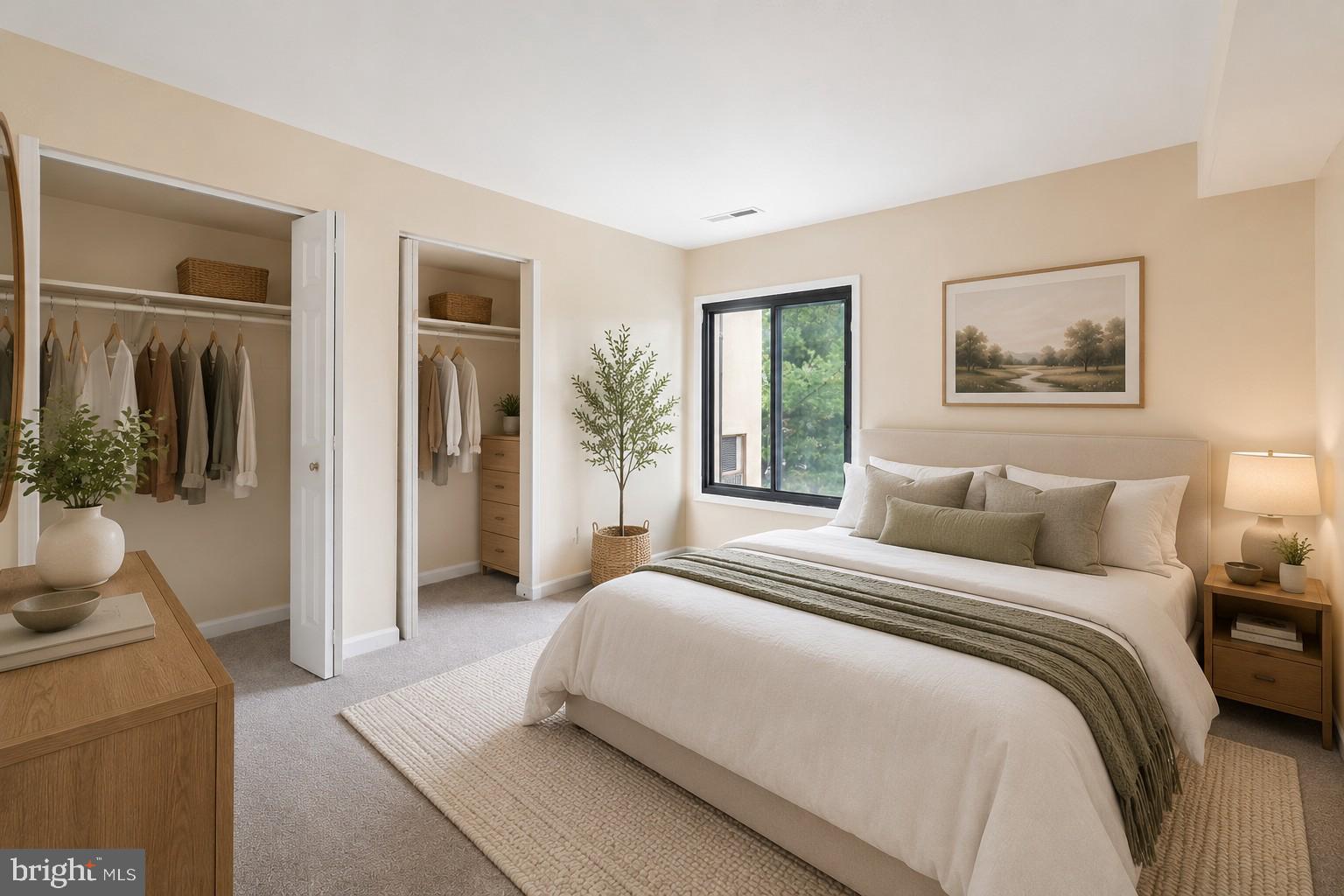 TREETOP CONDO - Residential