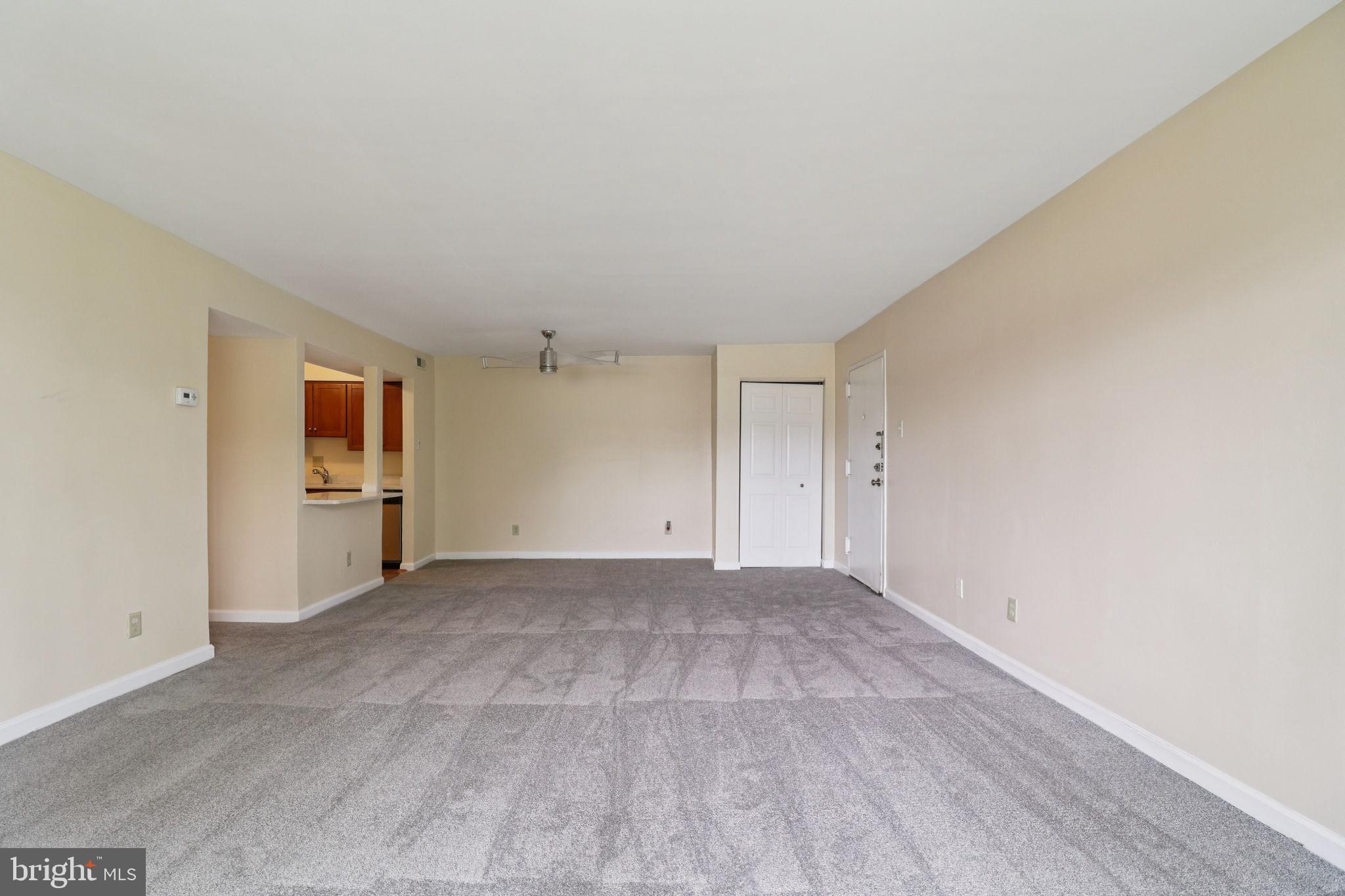 TREETOP CONDO - Residential