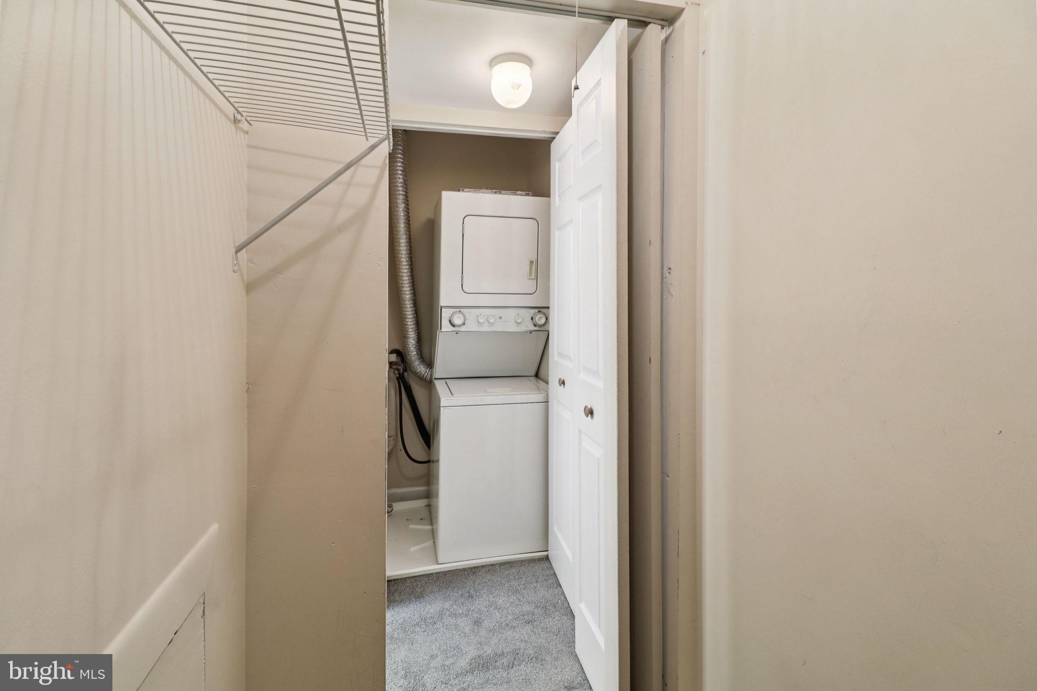 TREETOP CONDO - Residential