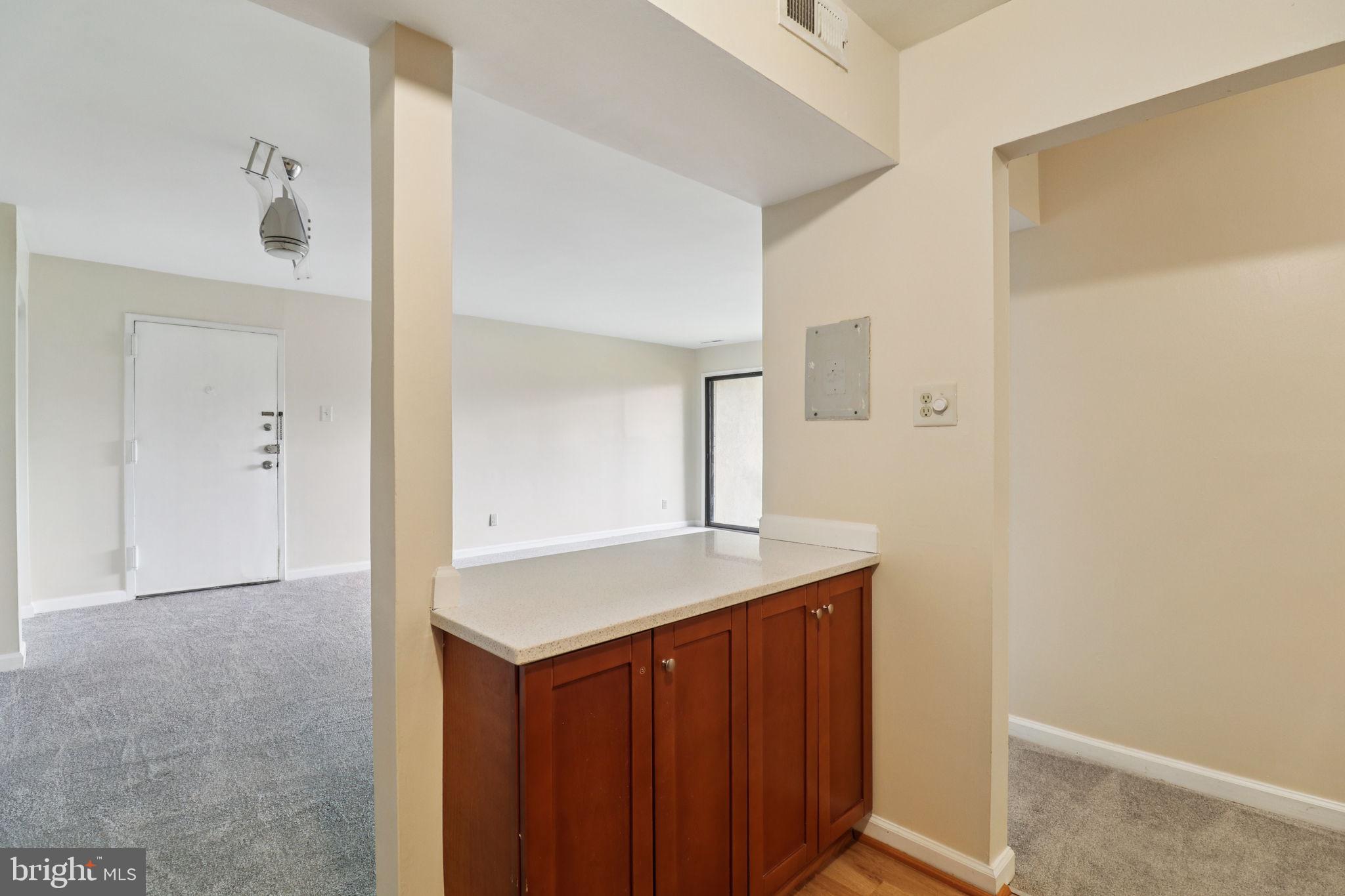 TREETOP CONDO - Residential