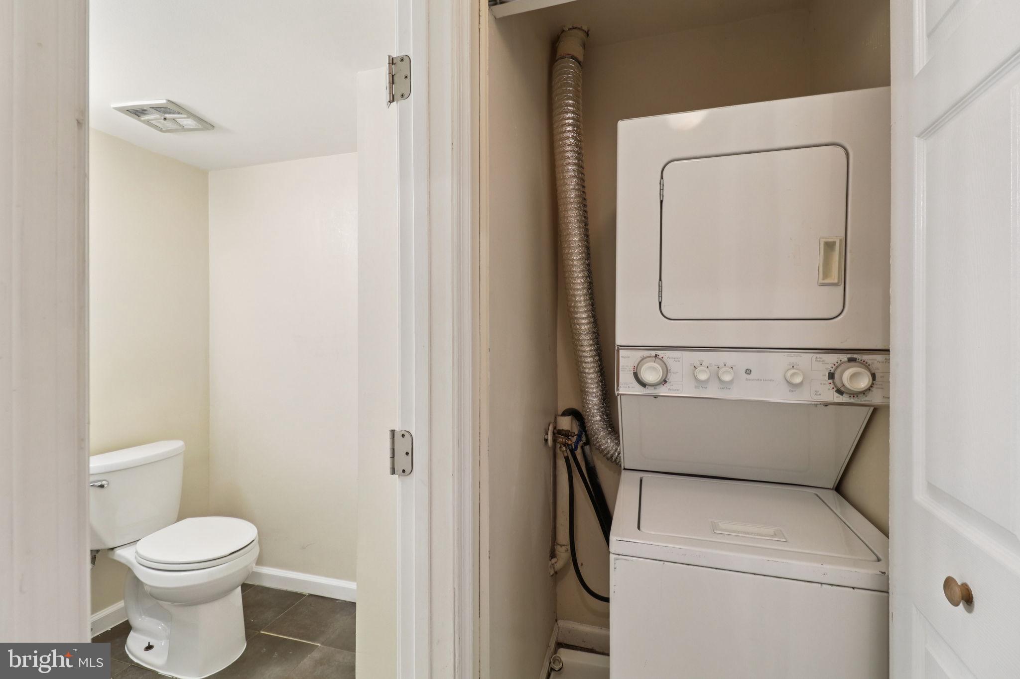 TREETOP CONDO - Residential