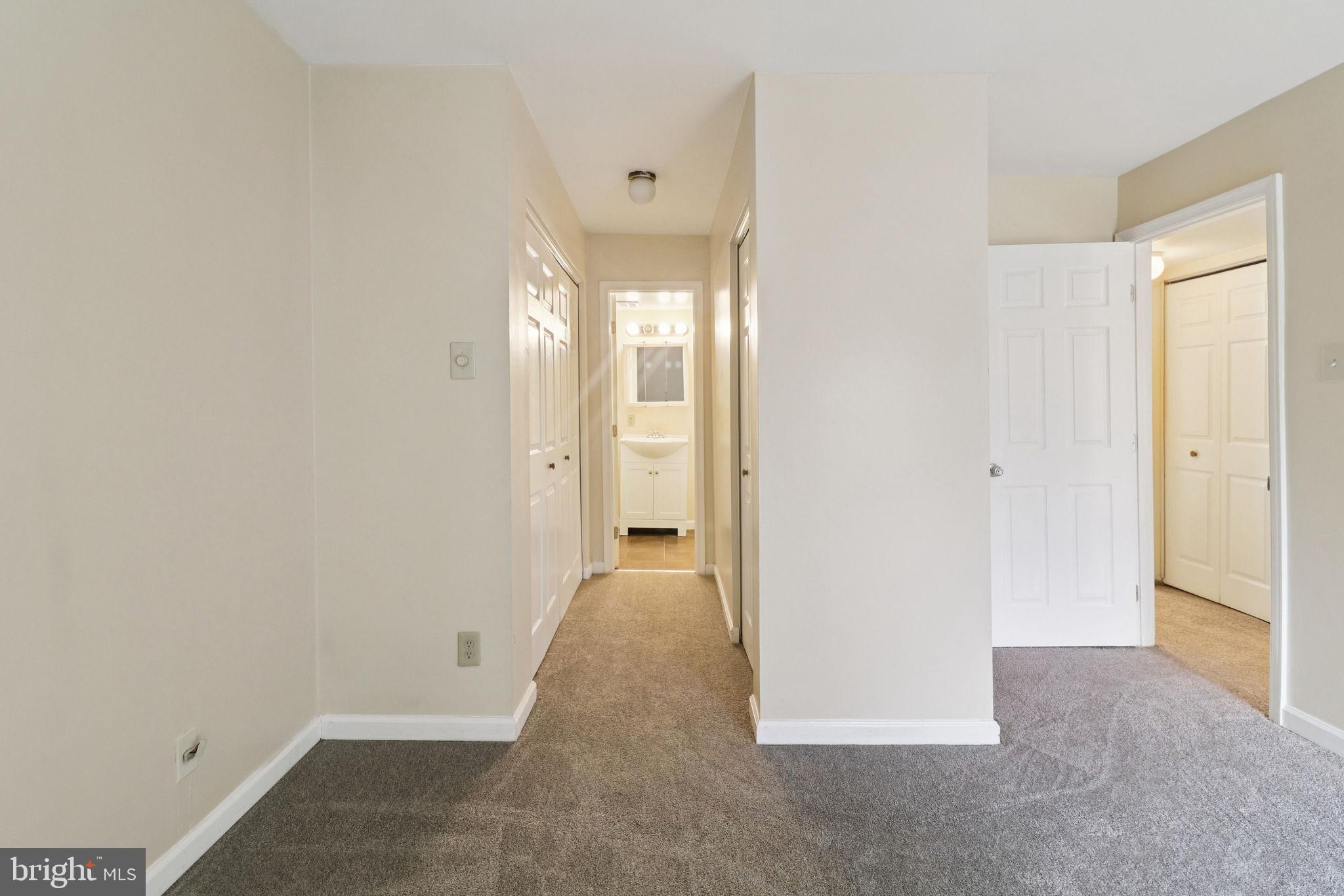 TREETOP CONDO - Residential