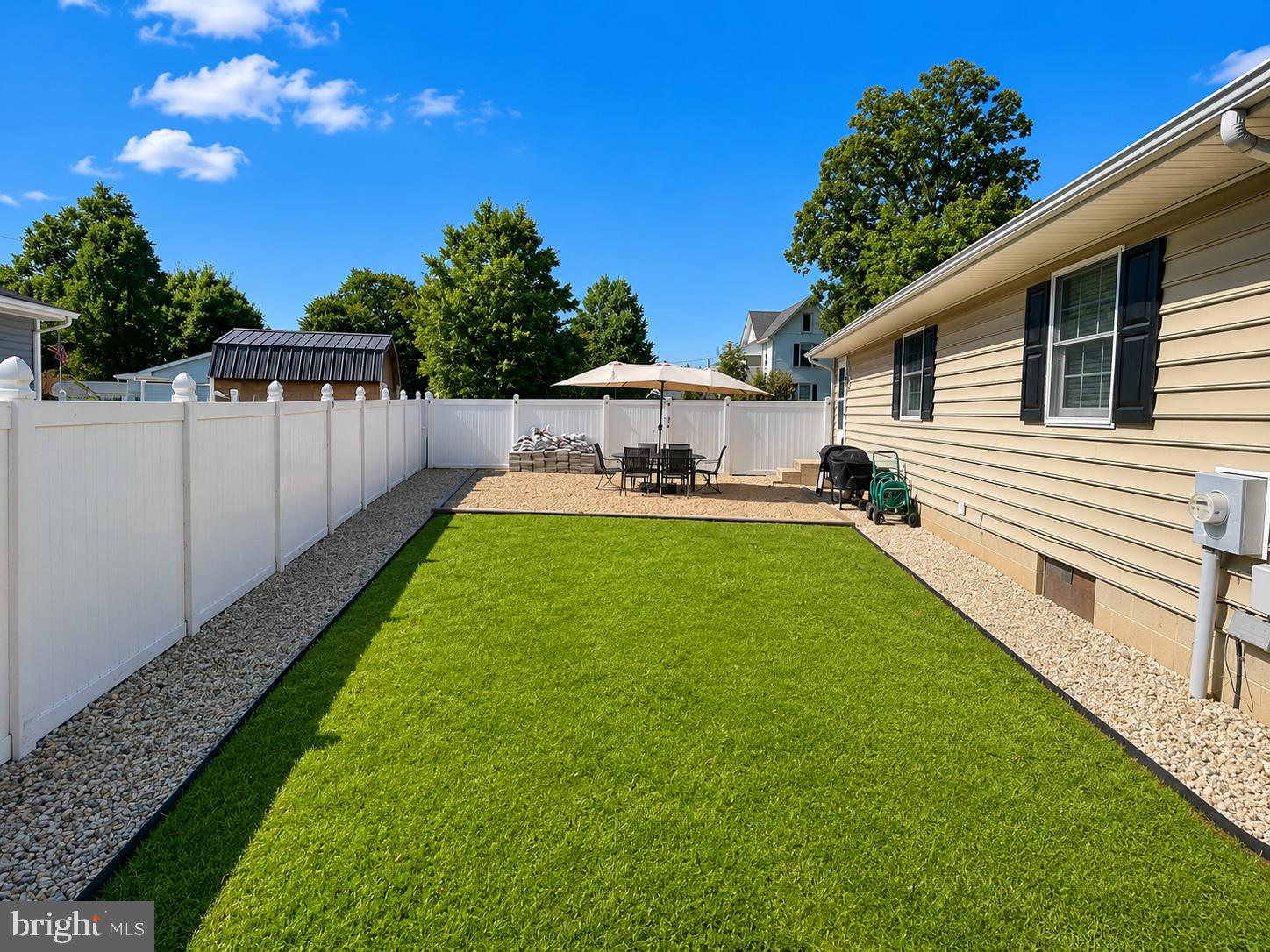 CENTREVILLE - Residential