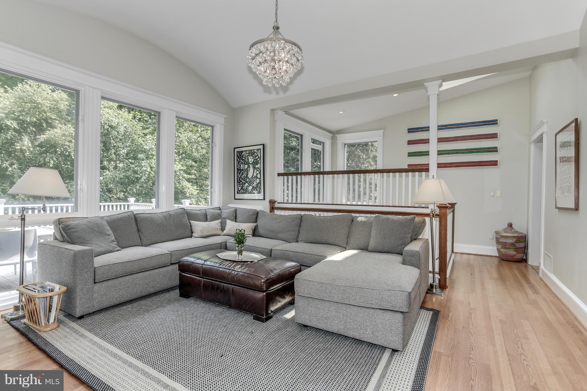 CLEVELAND PARK - Residential