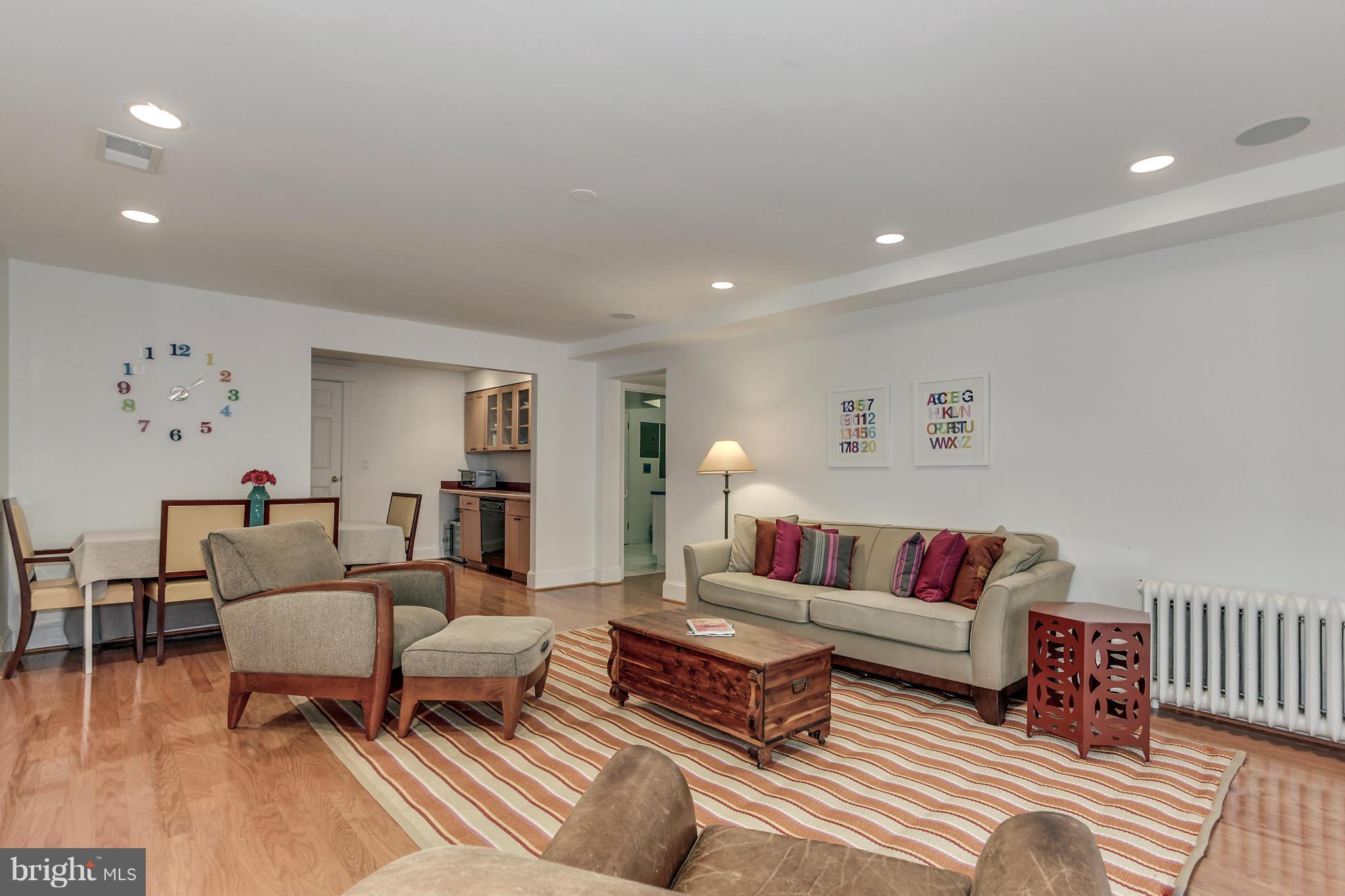 CLEVELAND PARK - Residential