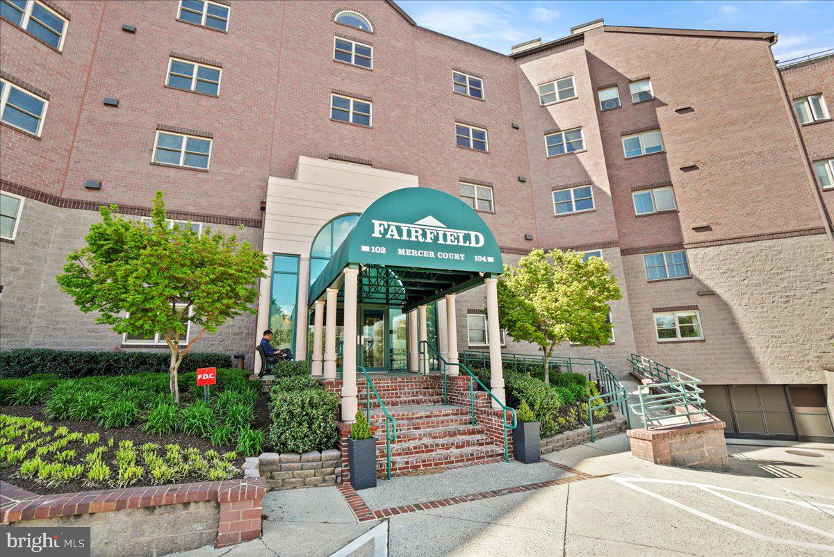 FAIRFIELD - Residential