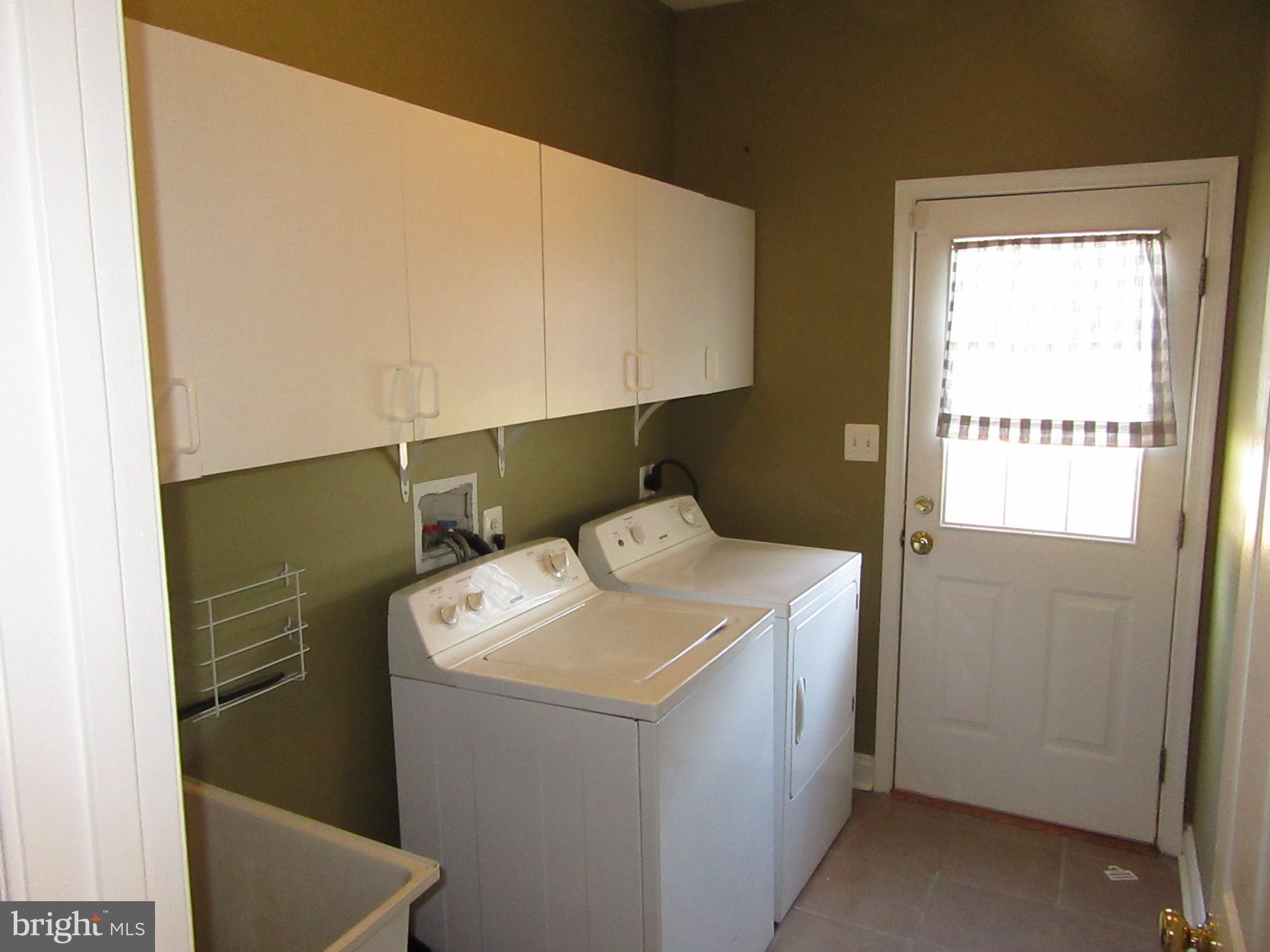 DOVE RUN - Residential Lease