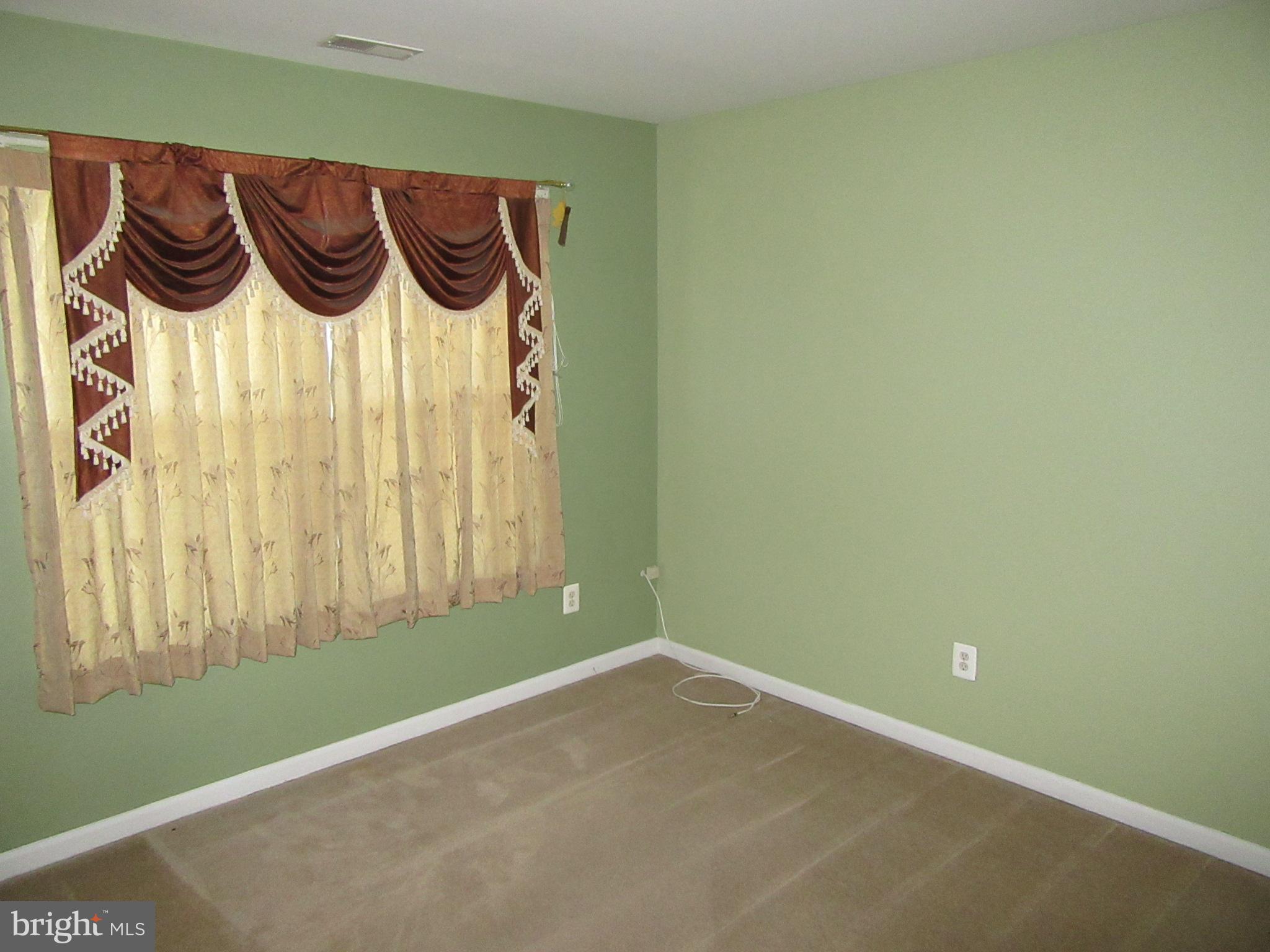 DOVE RUN - Residential Lease