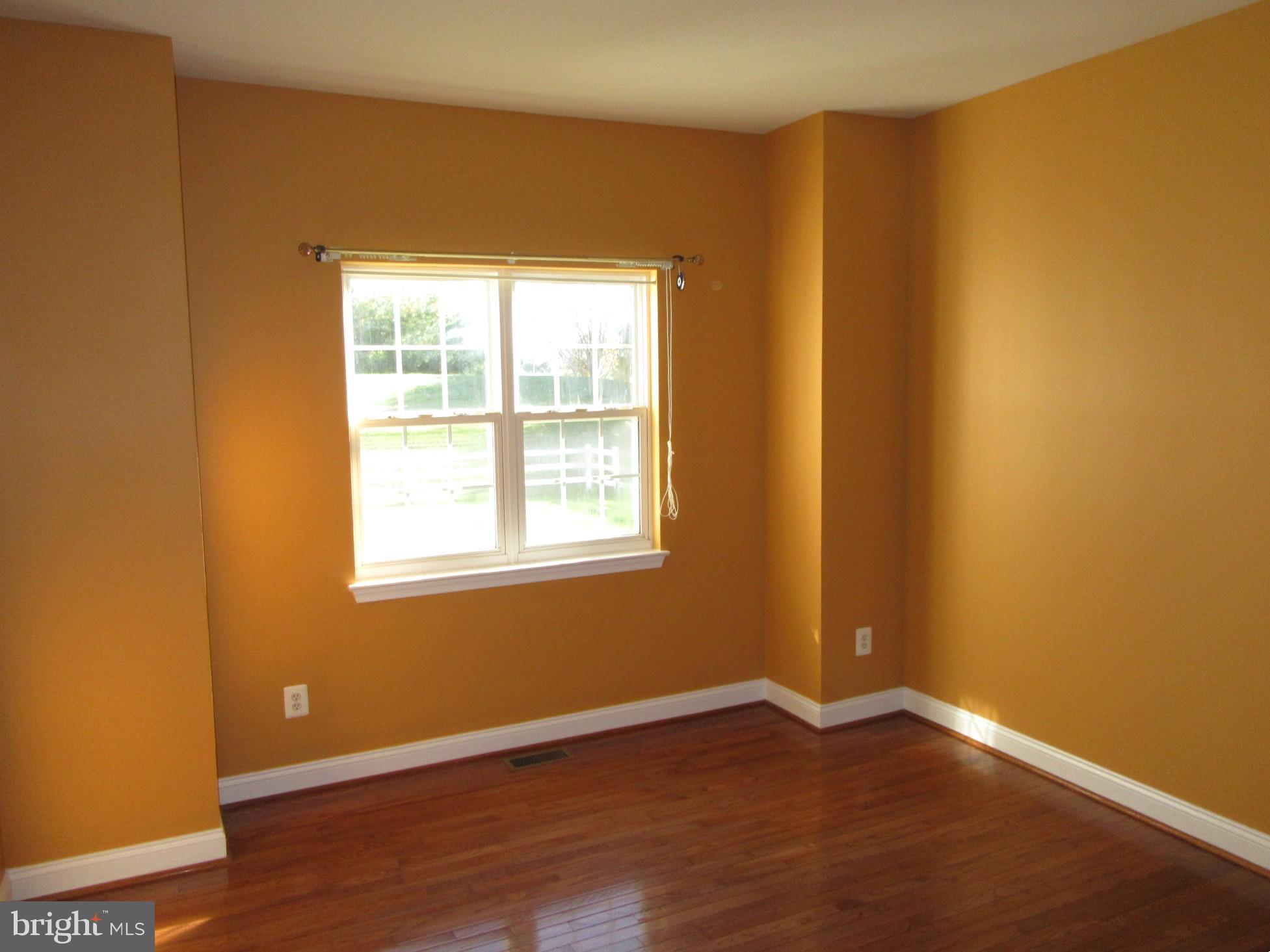 DOVE RUN - Residential Lease