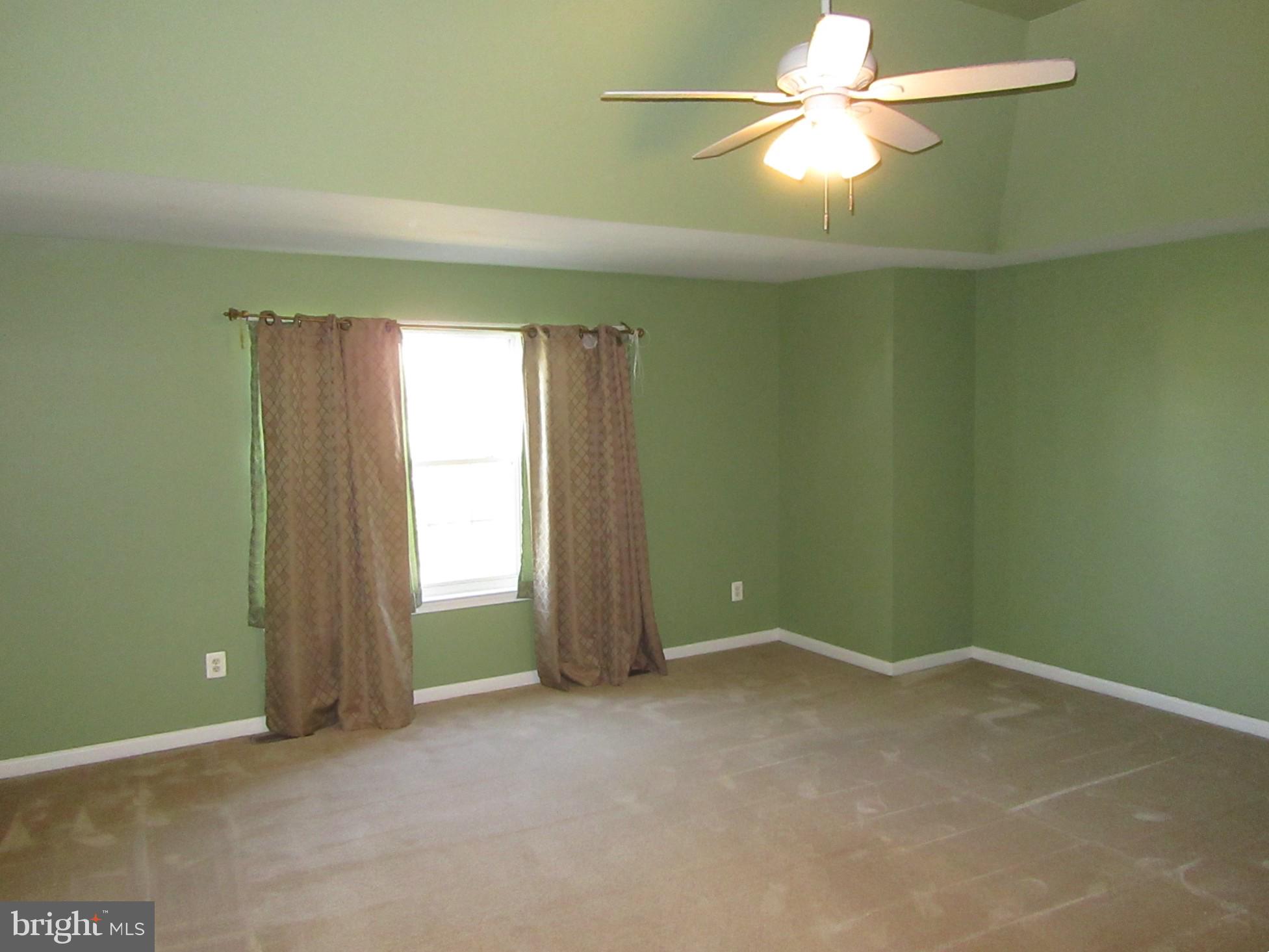 DOVE RUN - Residential Lease