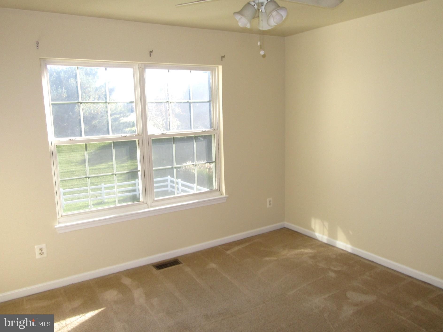 DOVE RUN - Residential Lease