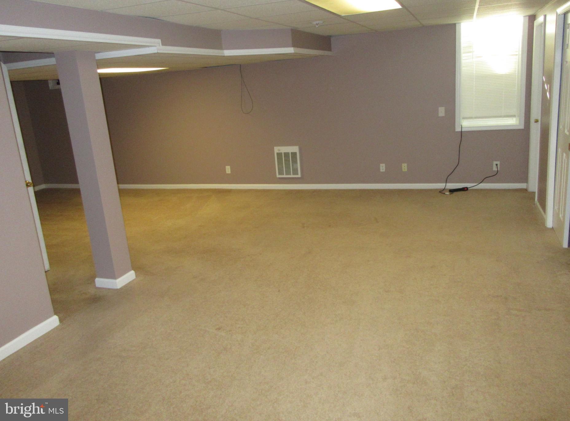 DOVE RUN - Residential Lease