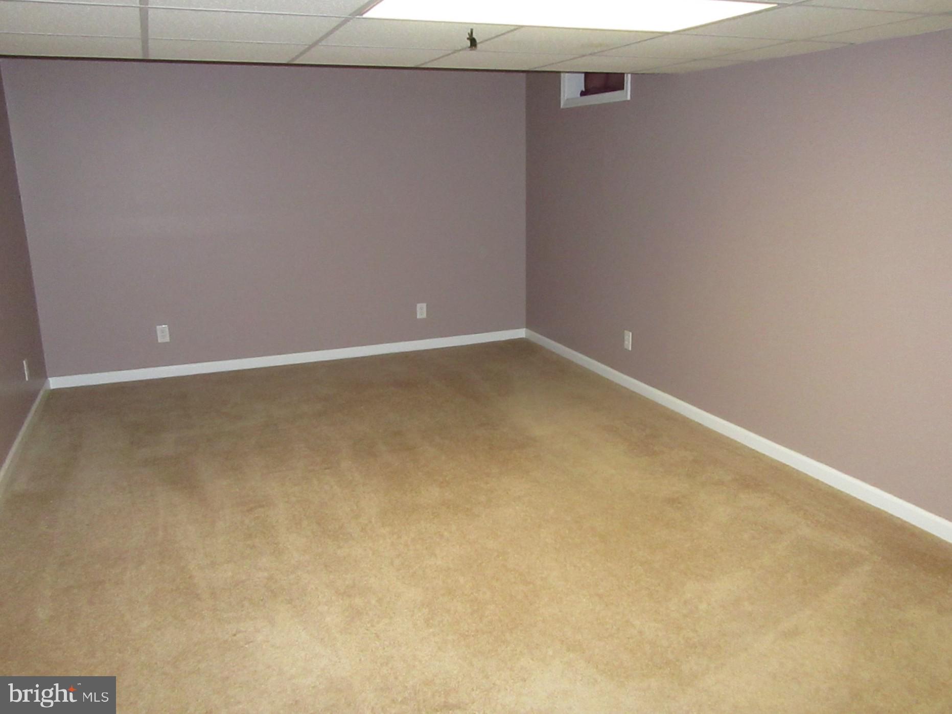 DOVE RUN - Residential Lease