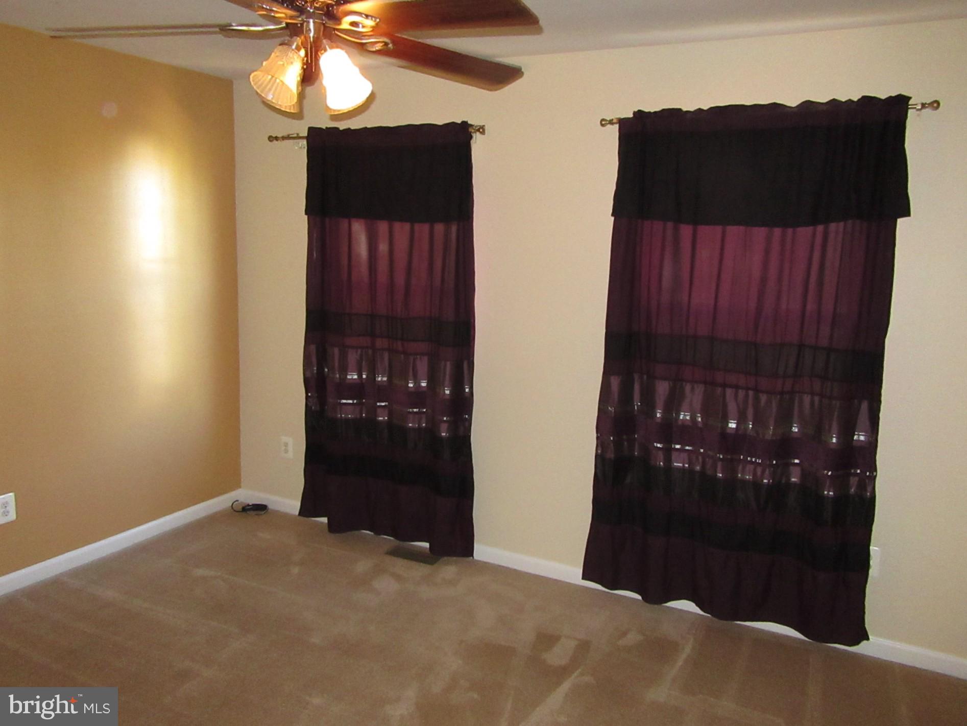 DOVE RUN - Residential Lease