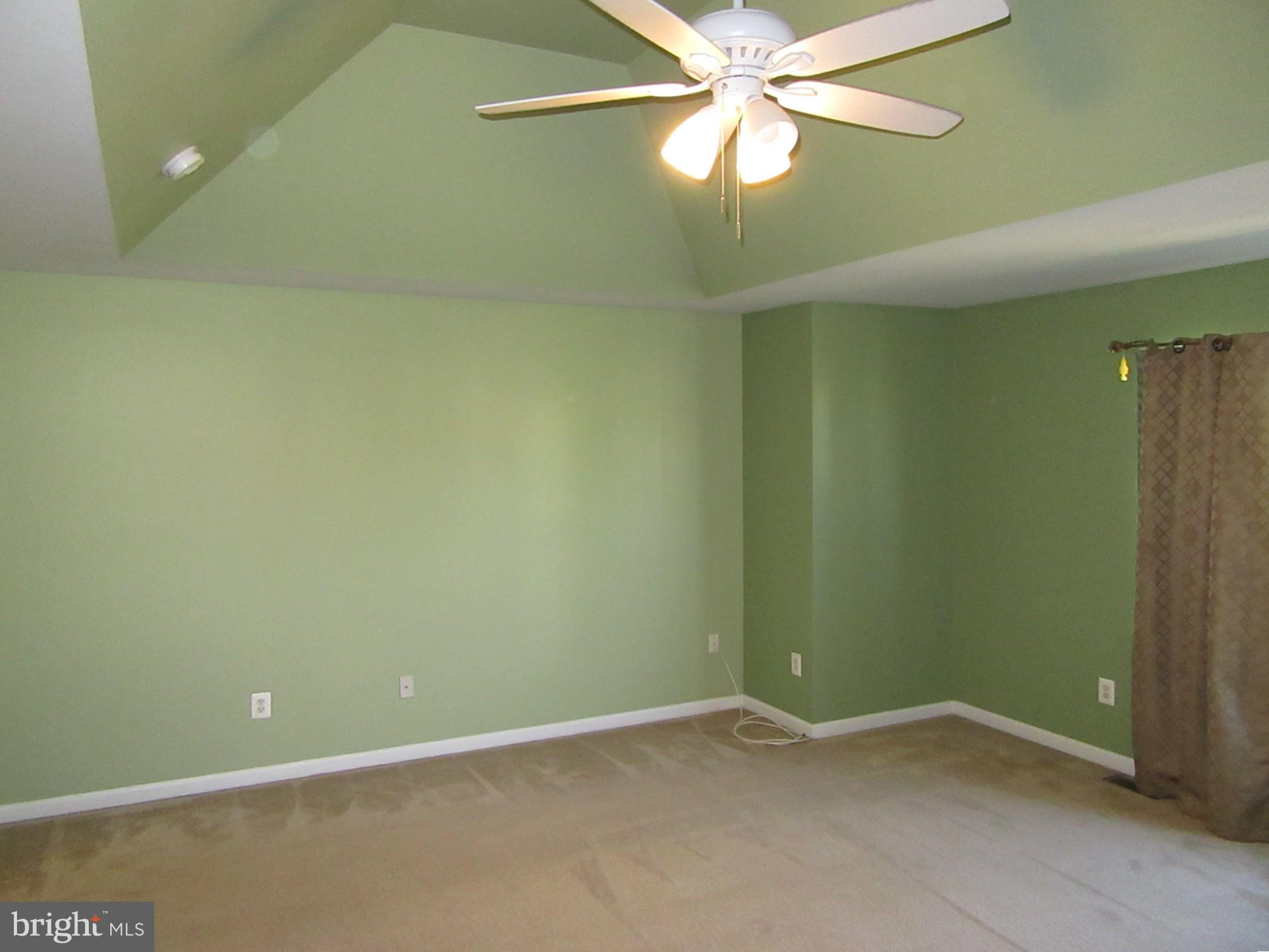 DOVE RUN - Residential Lease