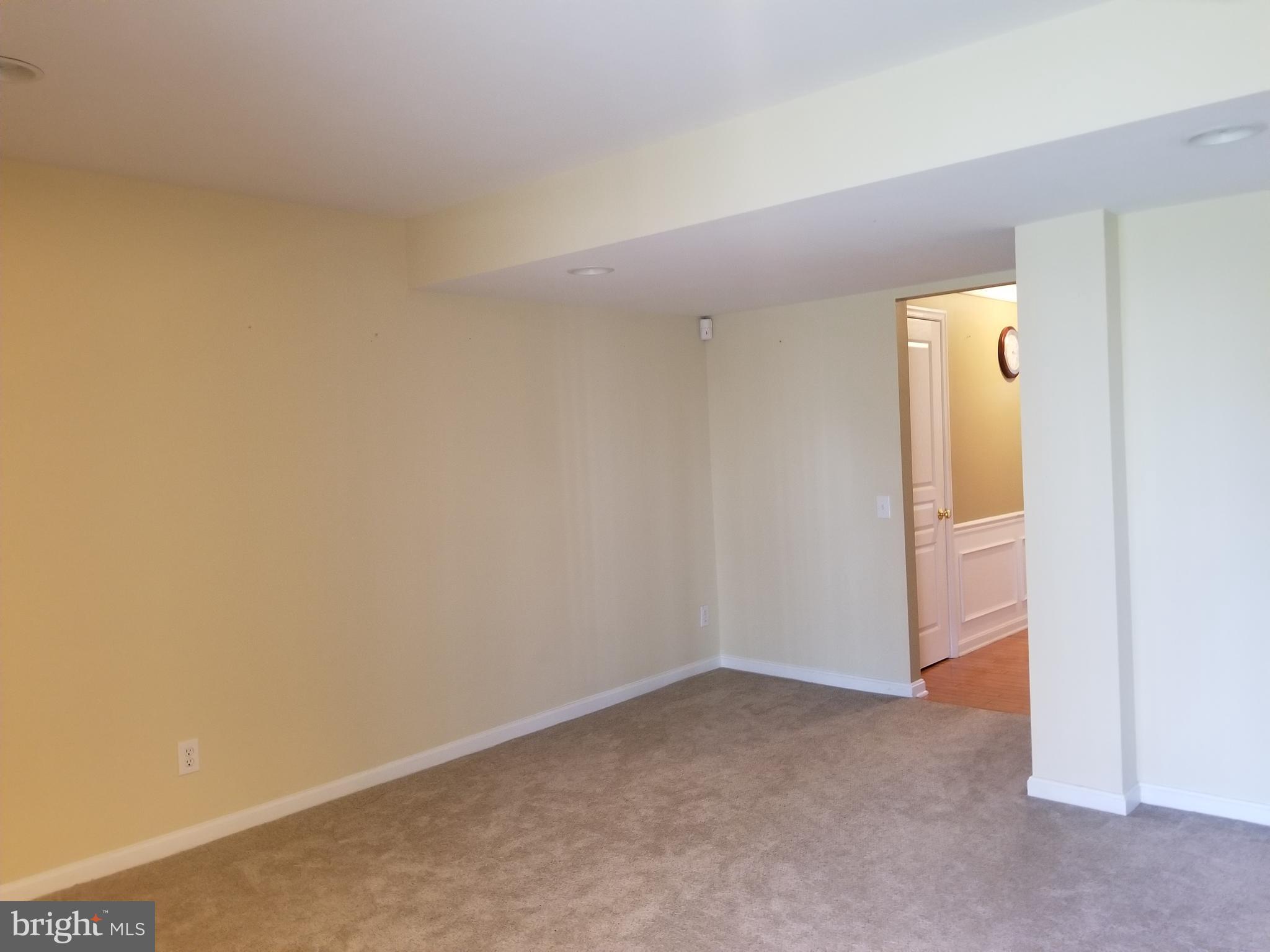 LONGFORD CROSSING - Residential Lease