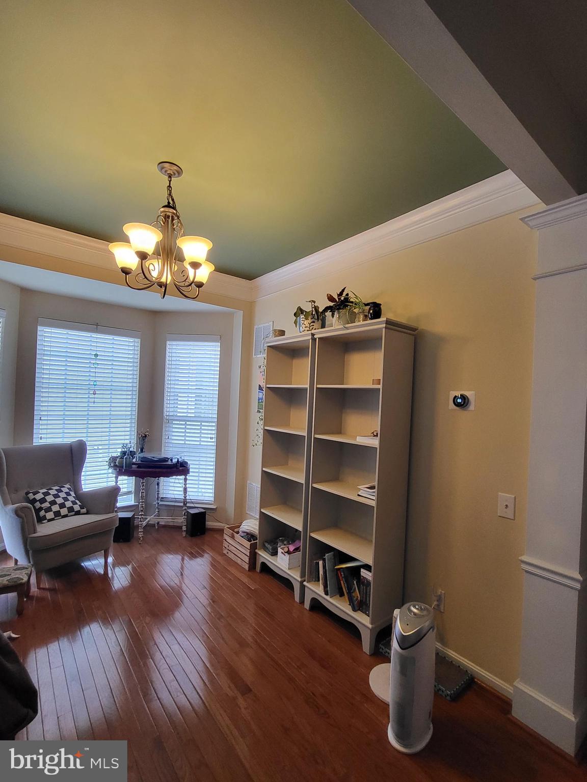 LONGFORD CROSSING - Residential Lease