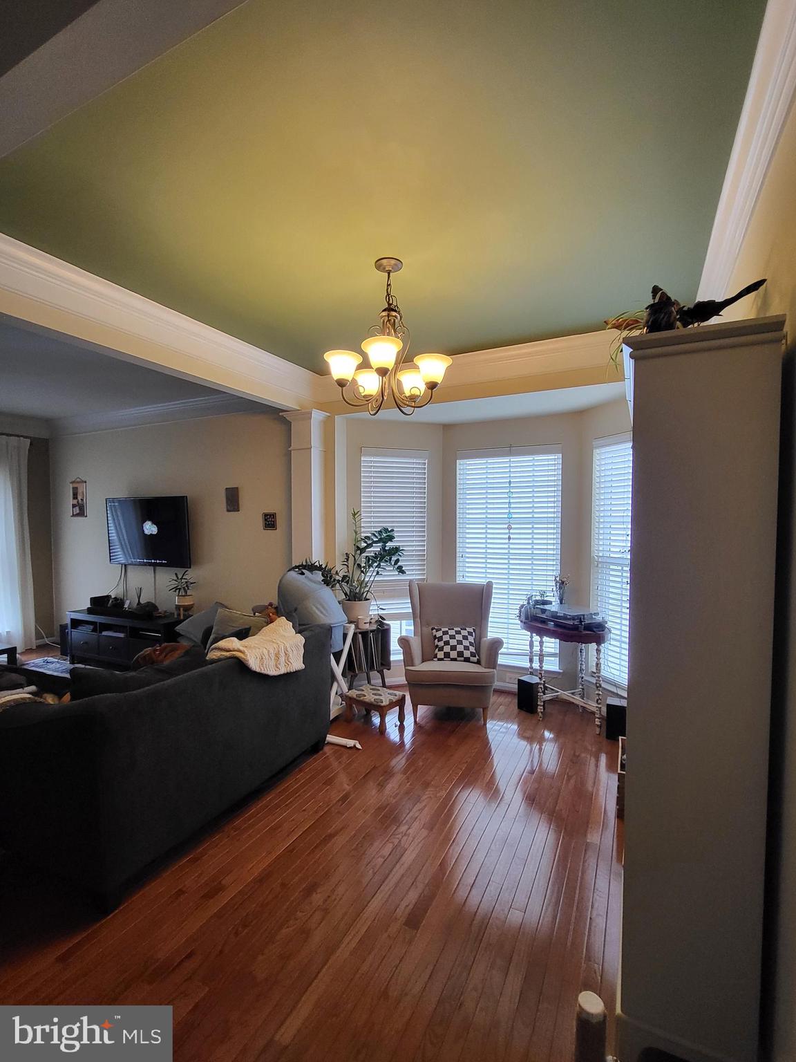 LONGFORD CROSSING - Residential Lease