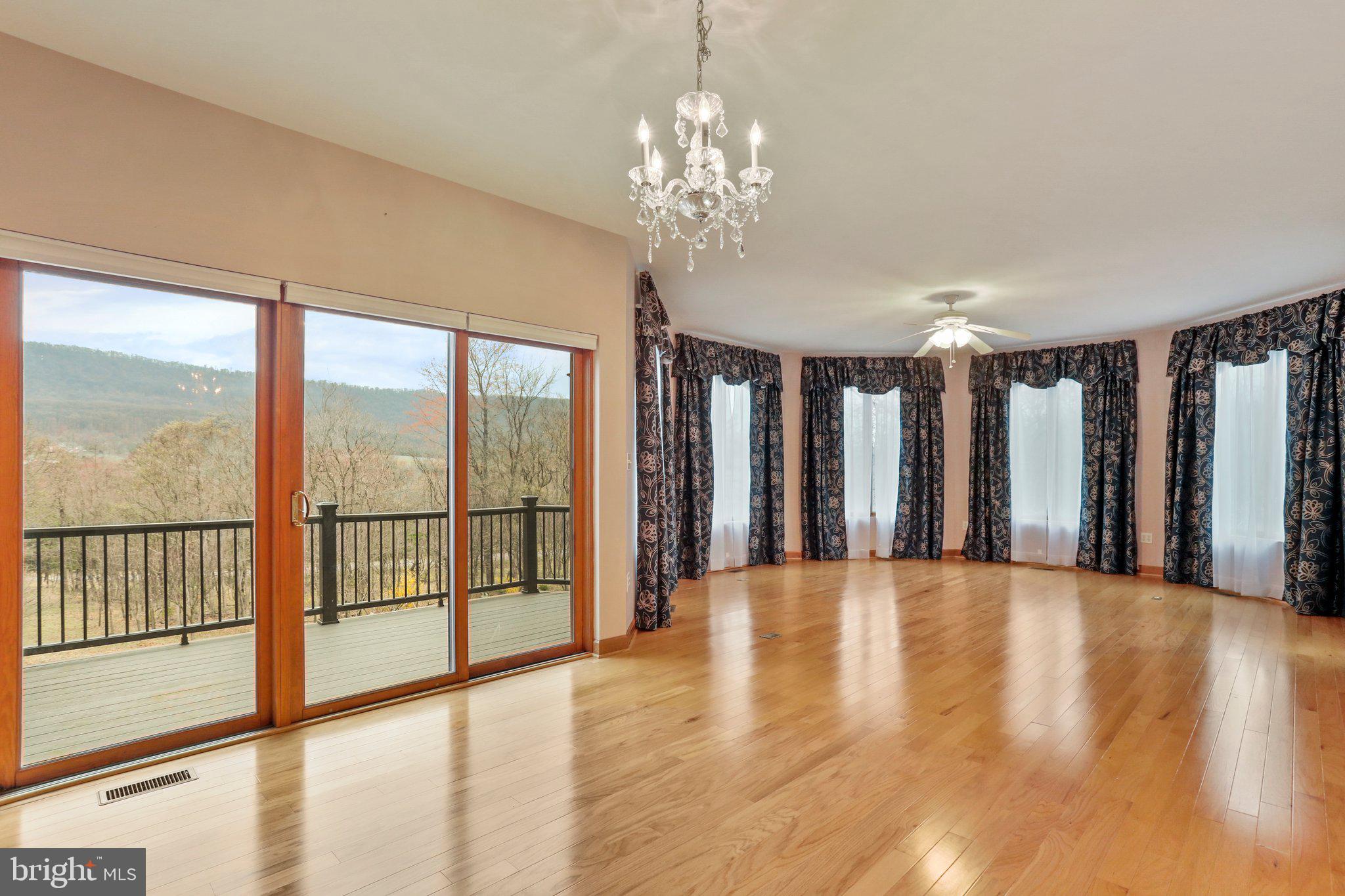 THE MEADOWS AT SLEEPY CREEK - Residential