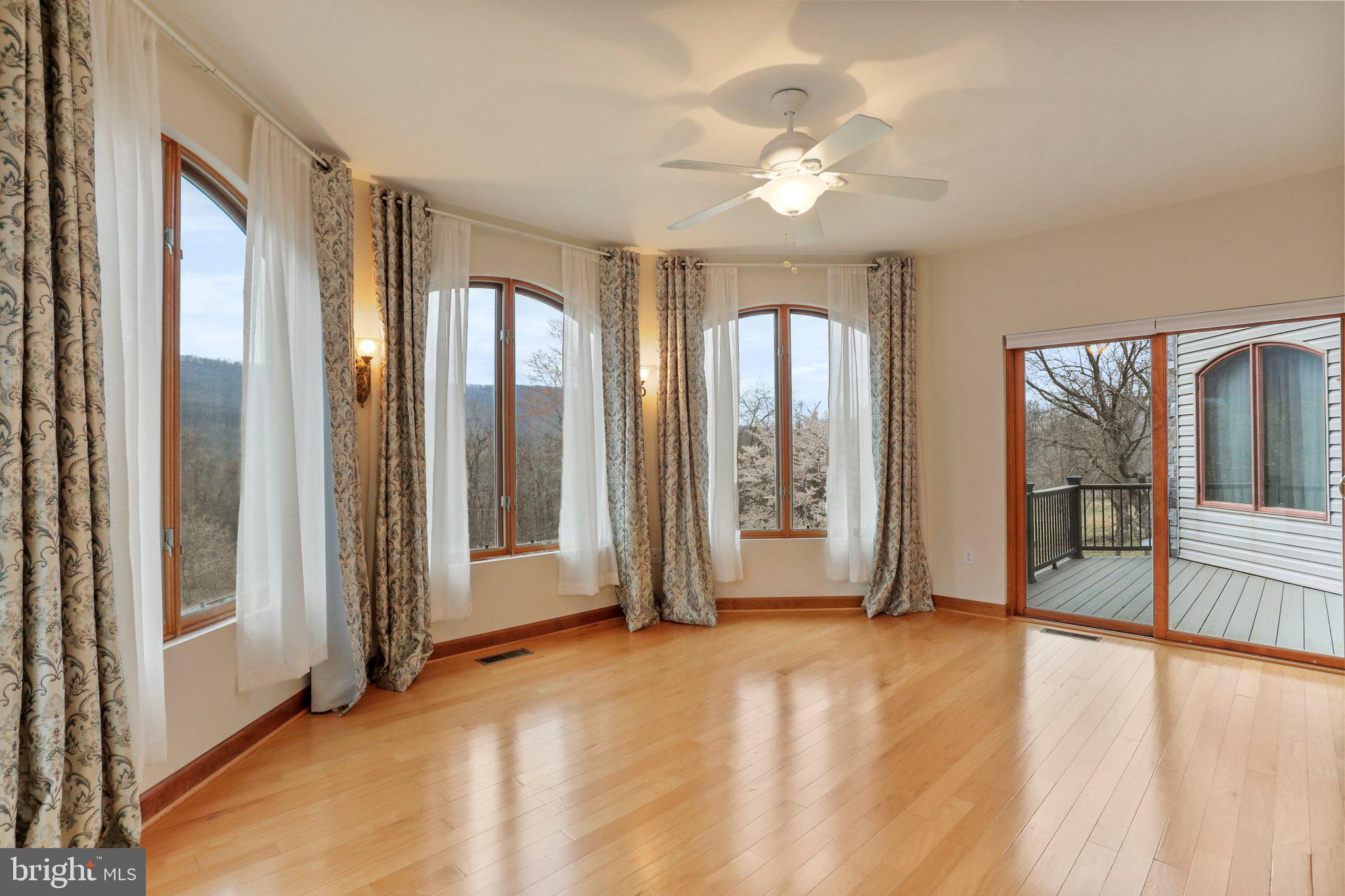 THE MEADOWS AT SLEEPY CREEK - Residential