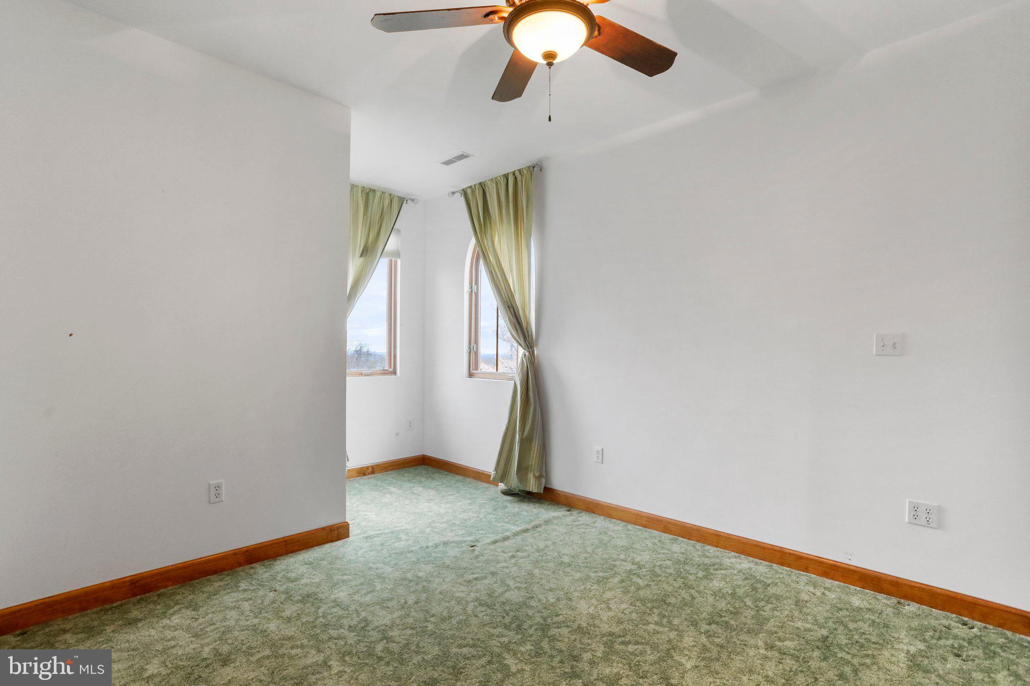 THE MEADOWS AT SLEEPY CREEK - Residential