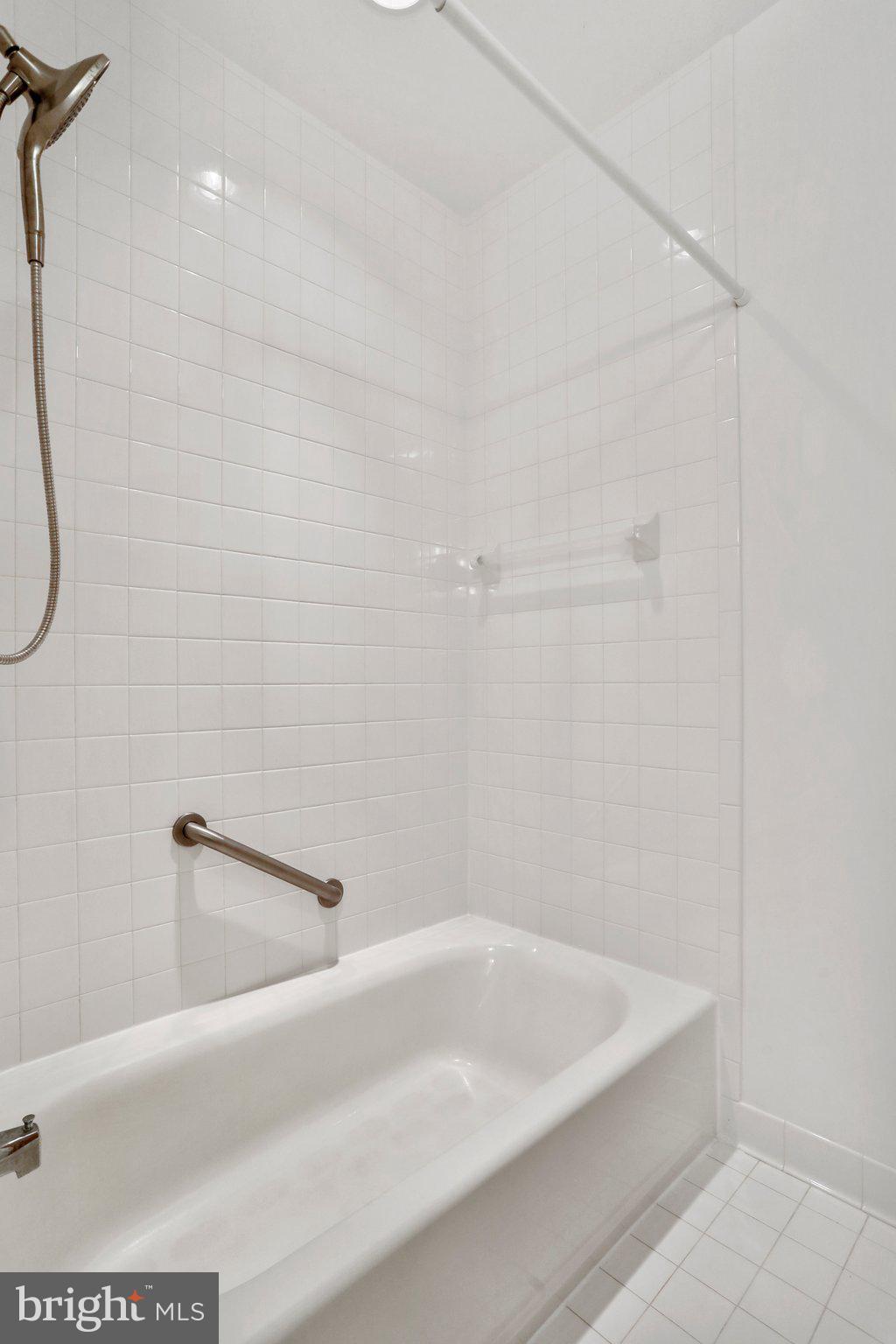 THE MEADOWS AT SLEEPY CREEK - Residential