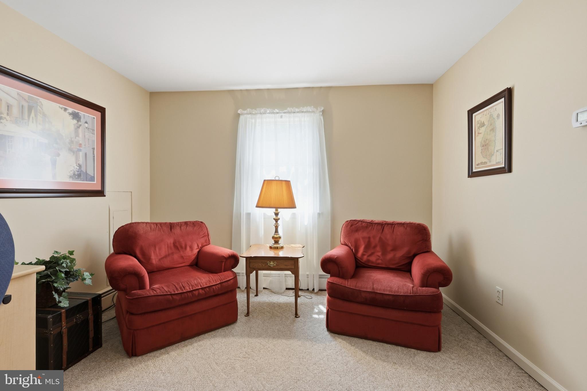 COUNTRY MEADOWS - Residential