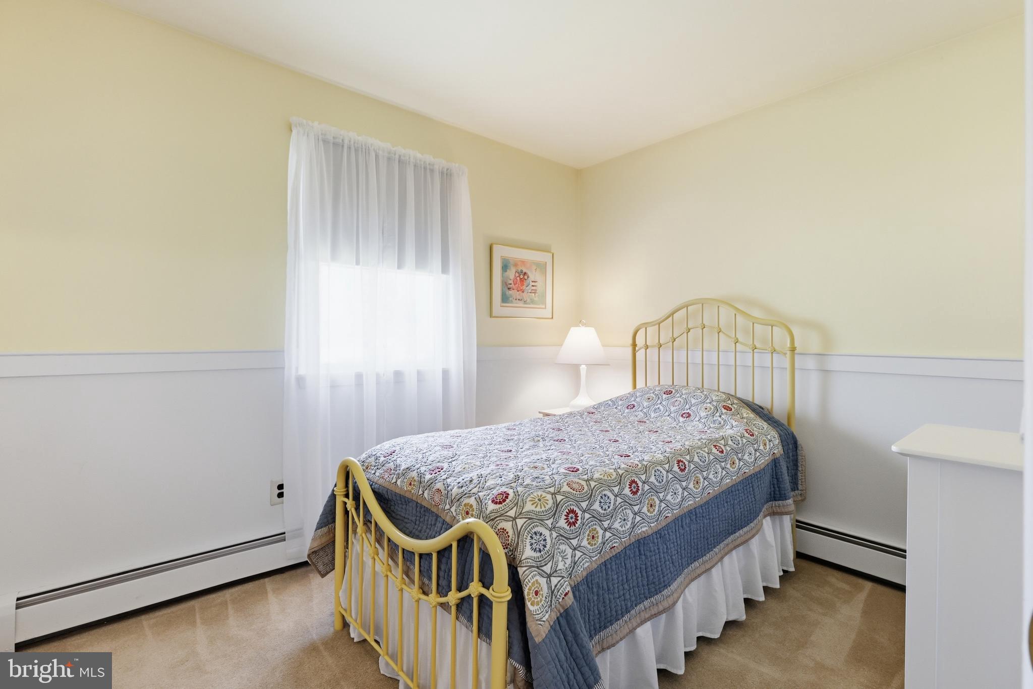 COUNTRY MEADOWS - Residential