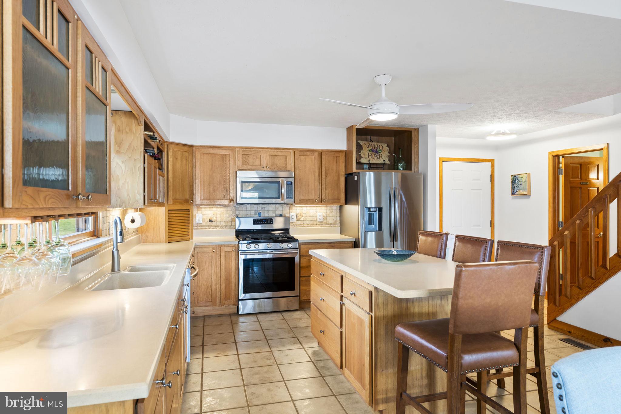 WOODCREST SHORES - Residential