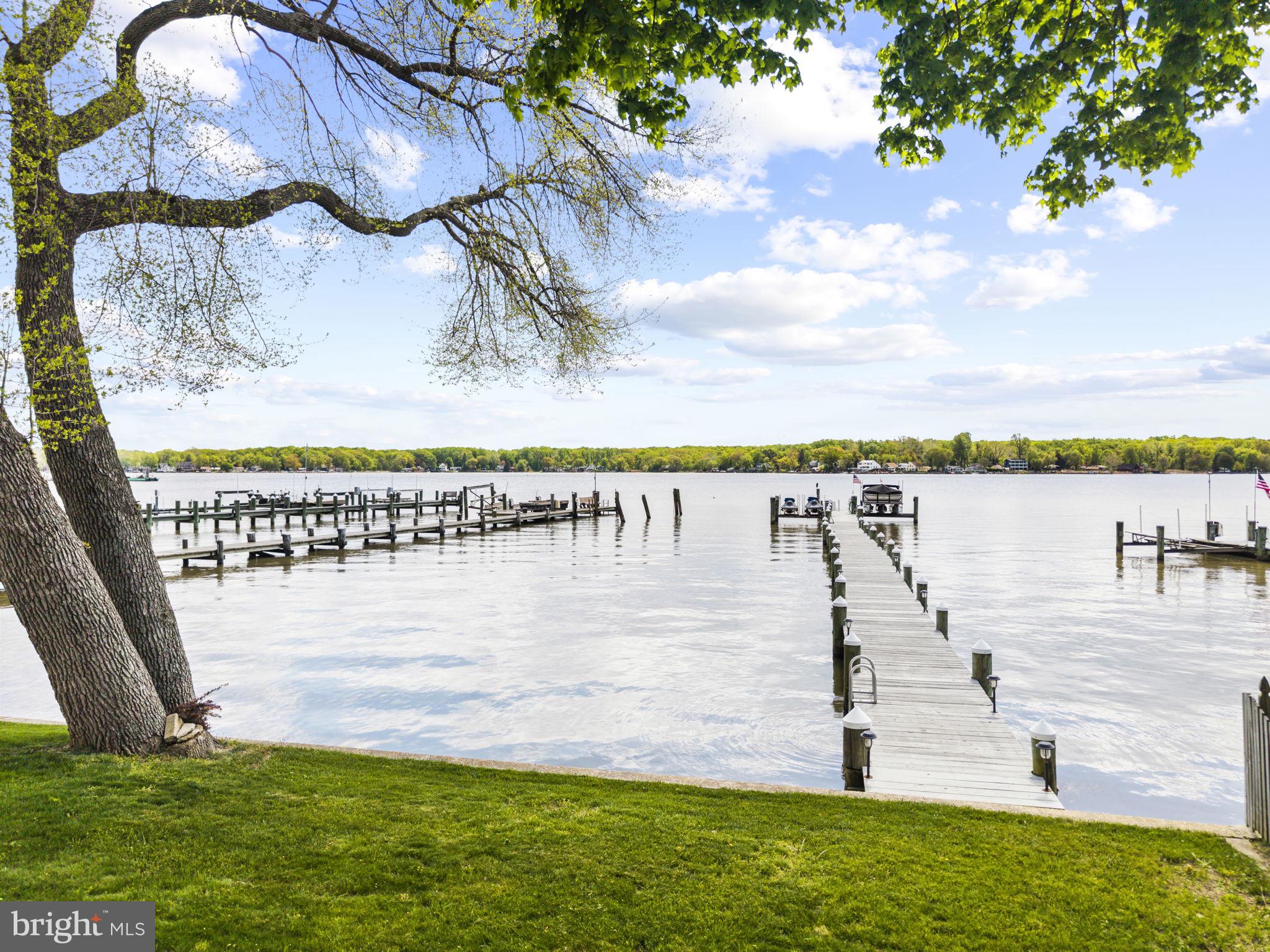 WOODCREST SHORES - Residential