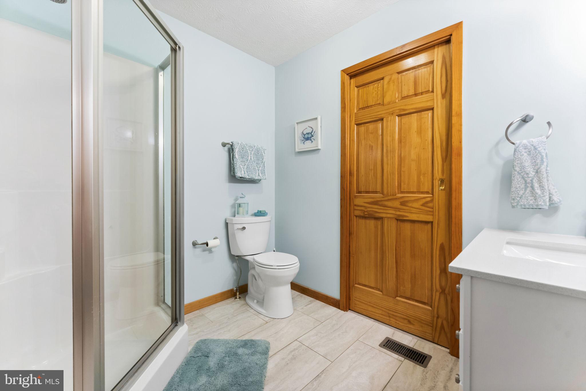 WOODCREST SHORES - Residential