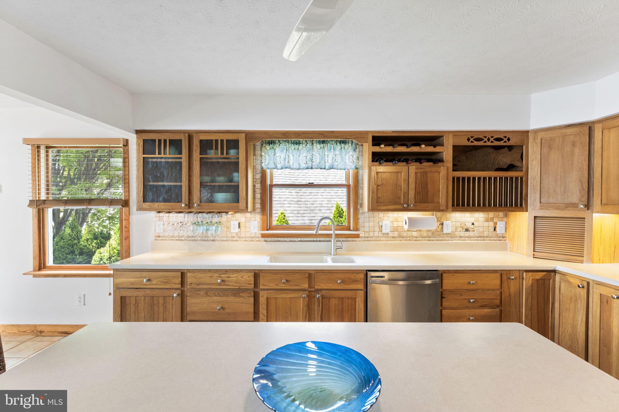 WOODCREST SHORES - Residential