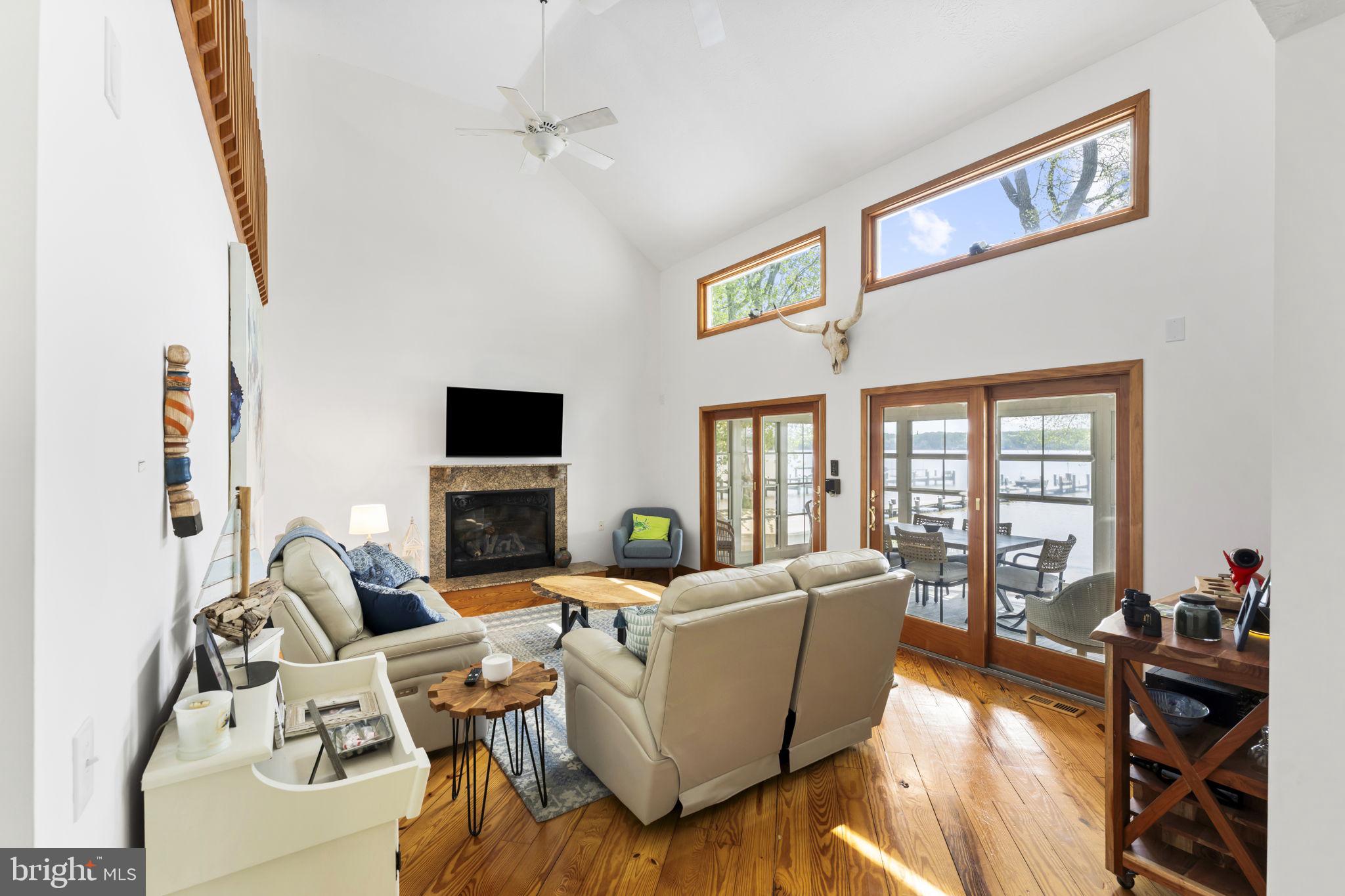 WOODCREST SHORES - Residential