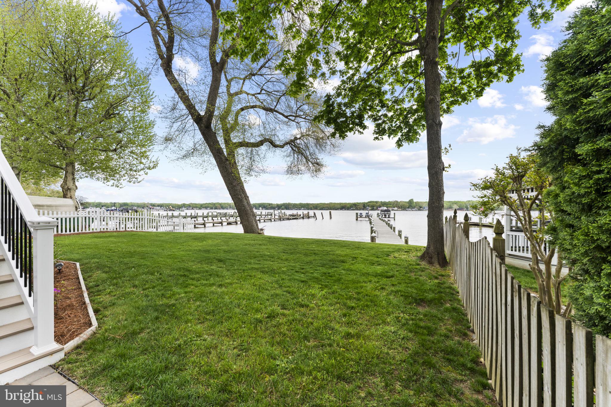 WOODCREST SHORES - Residential