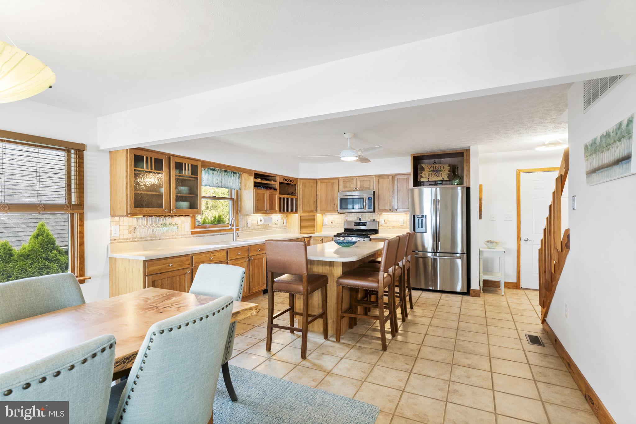 WOODCREST SHORES - Residential