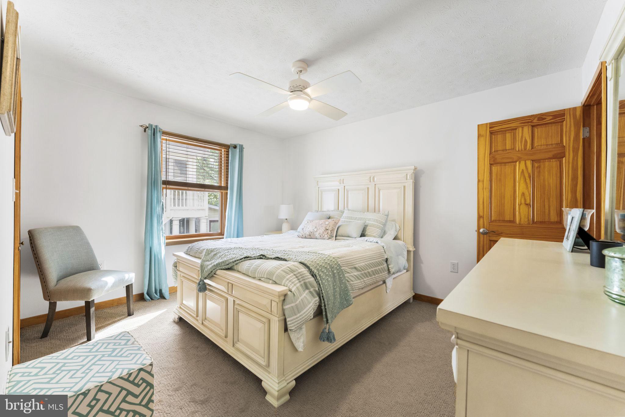 WOODCREST SHORES - Residential