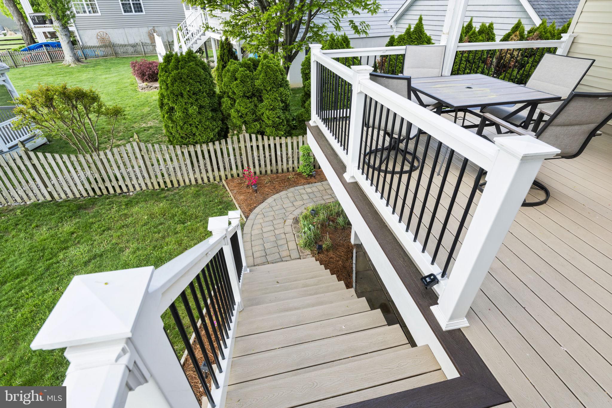 WOODCREST SHORES - Residential