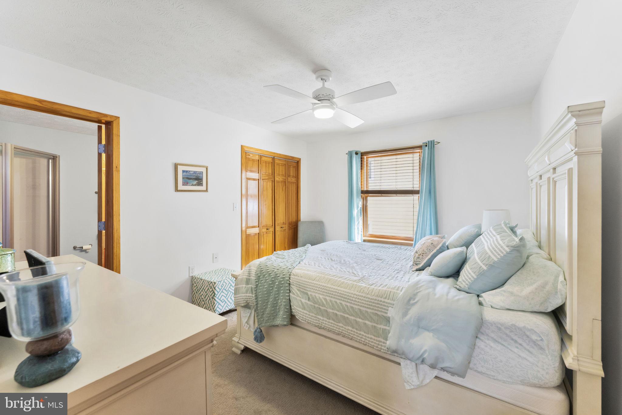 WOODCREST SHORES - Residential