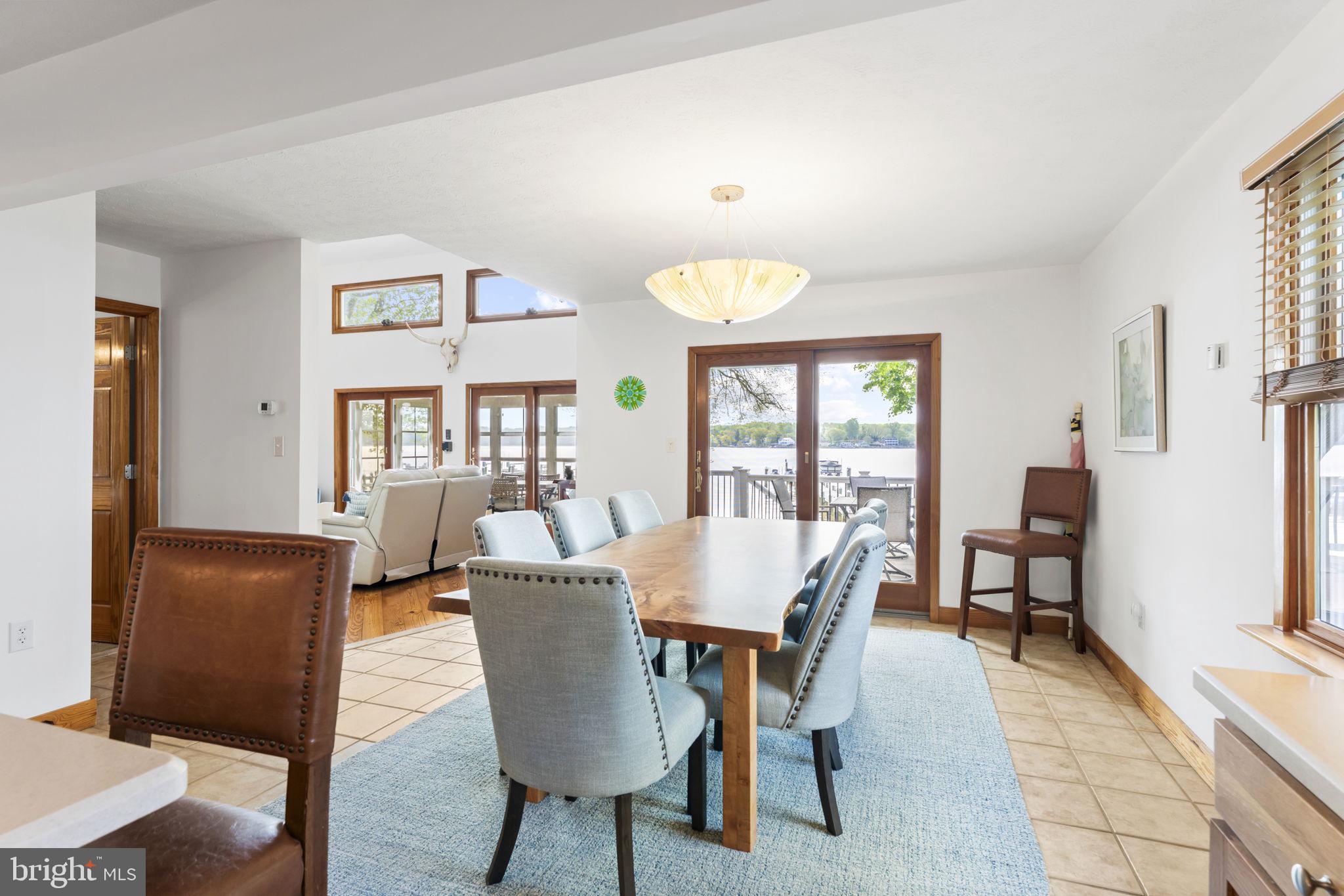 WOODCREST SHORES - Residential