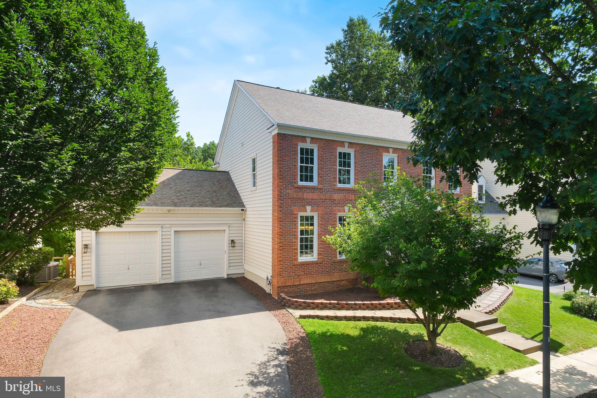 944 GENTLEWOOD STREET