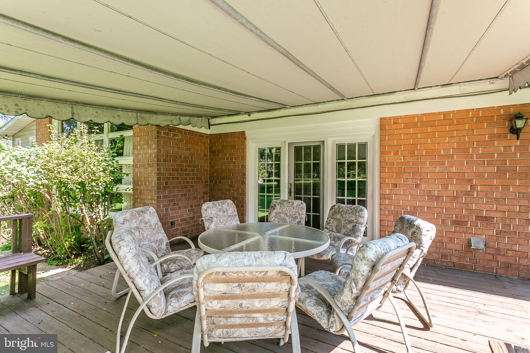 EDEN ROCK - Residential