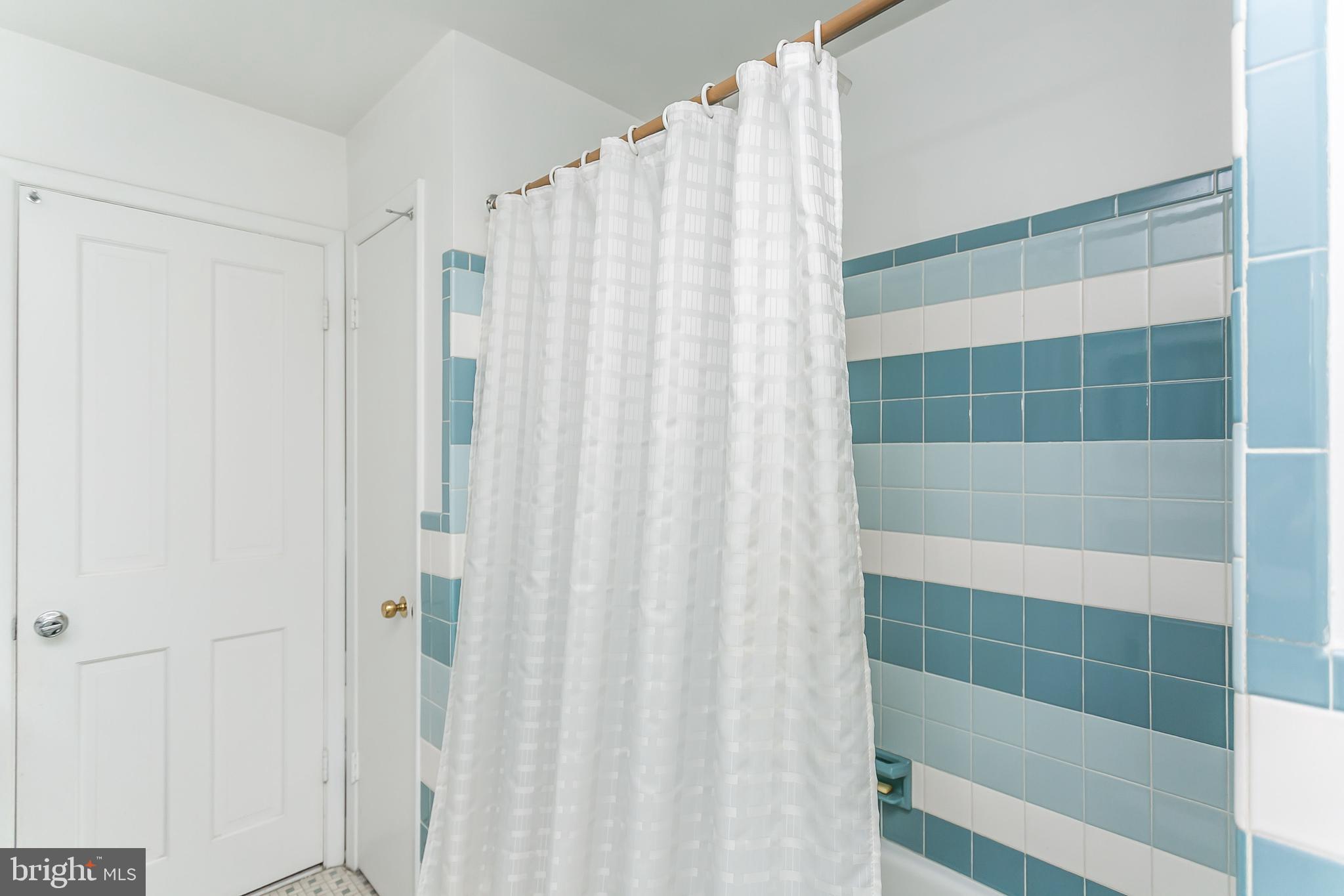 EDEN ROCK - Residential