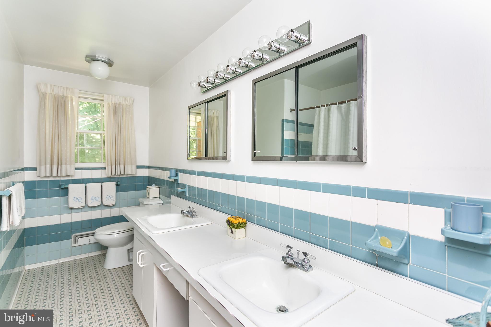 EDEN ROCK - Residential