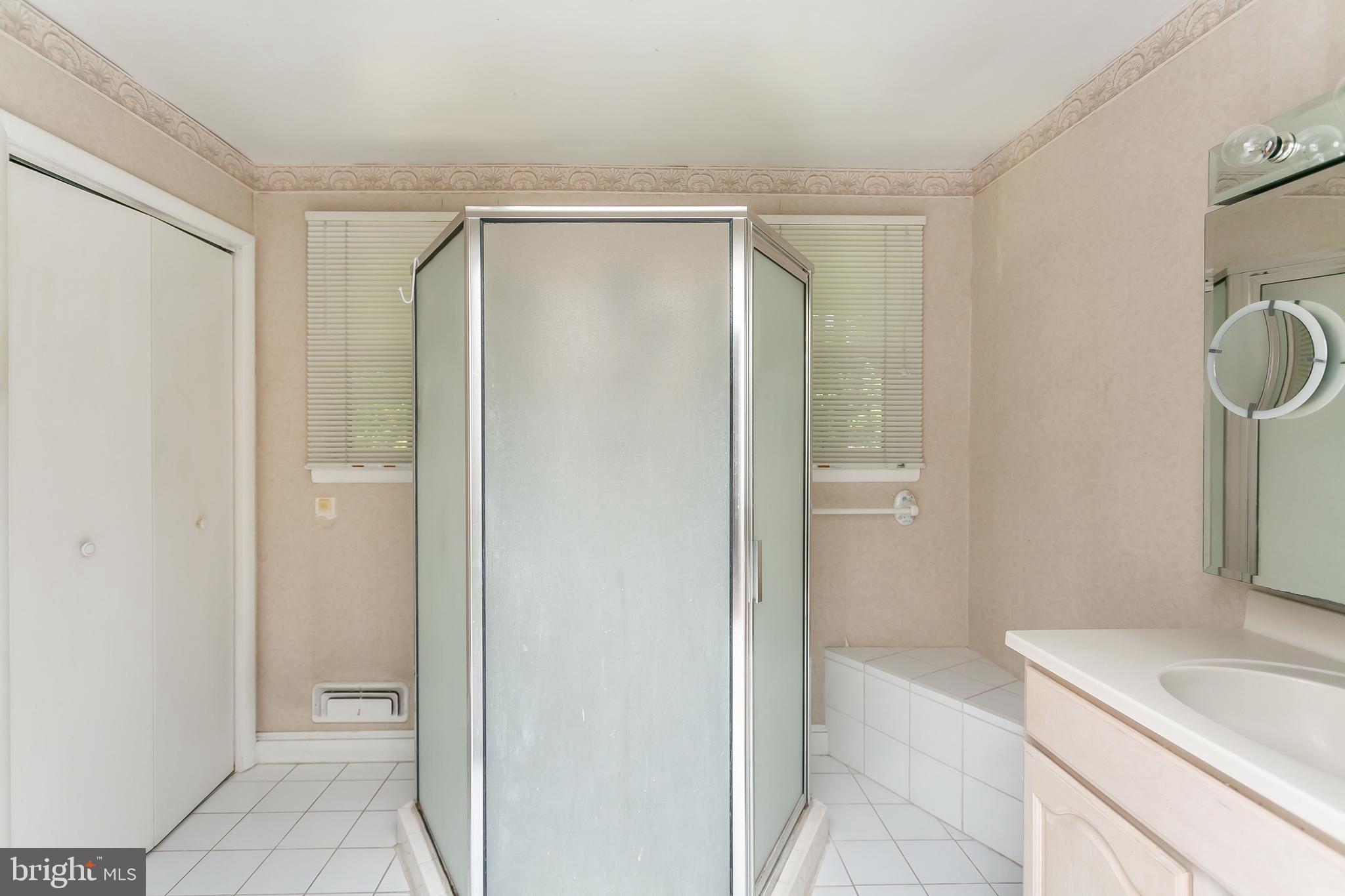 EDEN ROCK - Residential