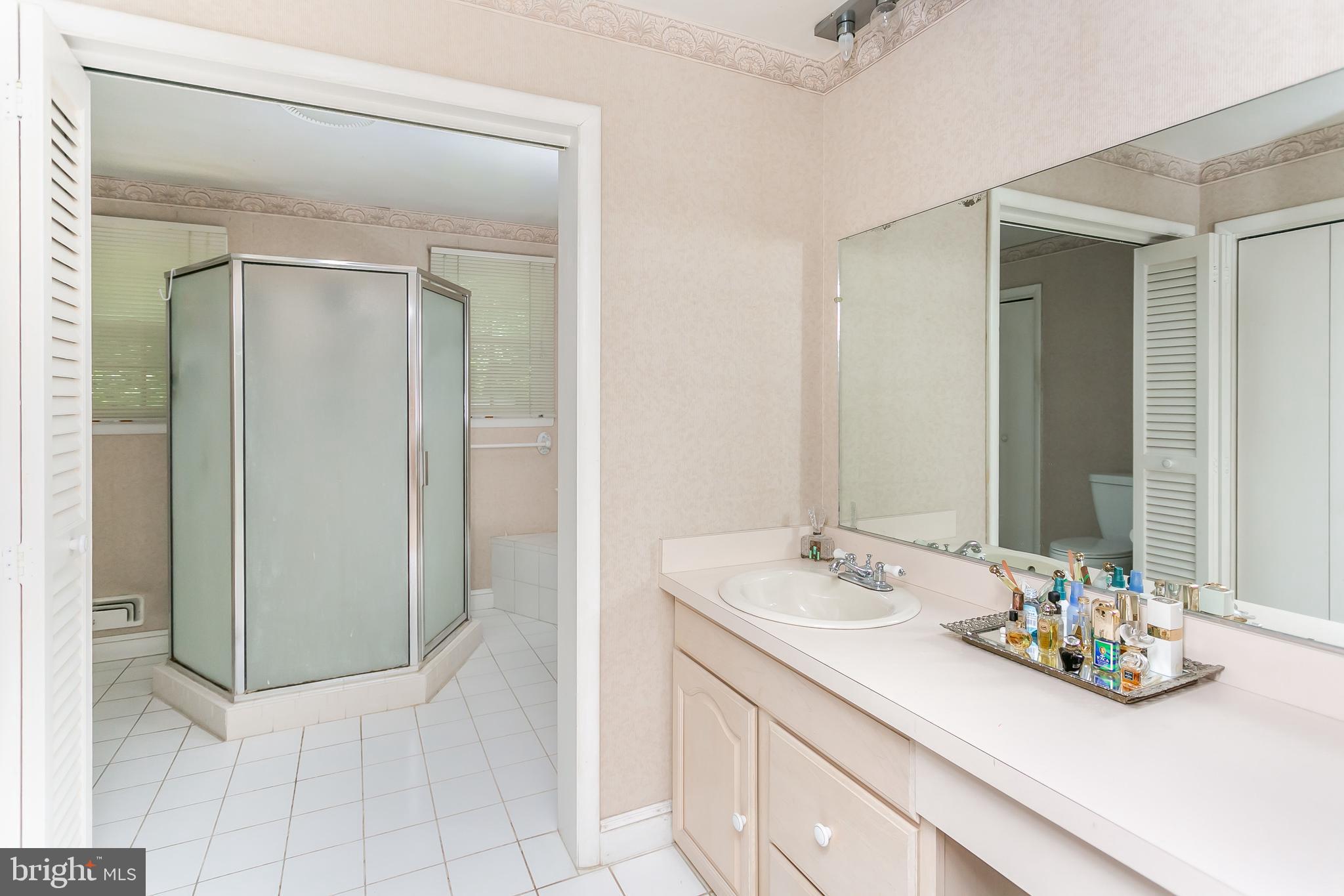 EDEN ROCK - Residential