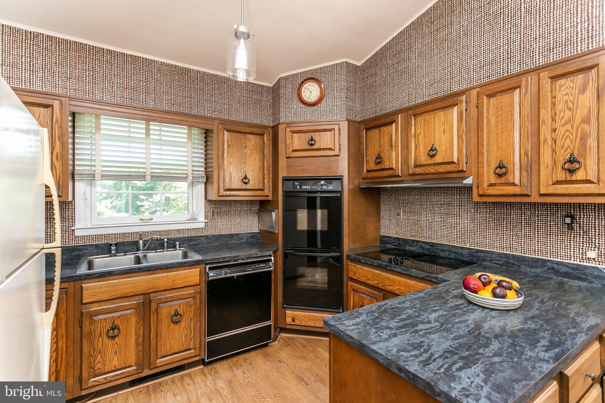 EDEN ROCK - Residential