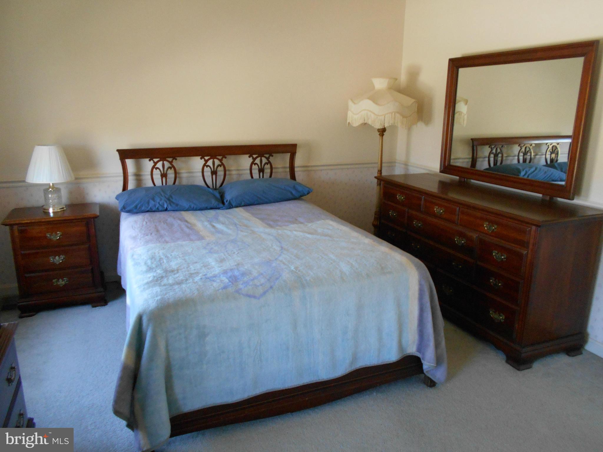 SEVEN OAKS - Residential