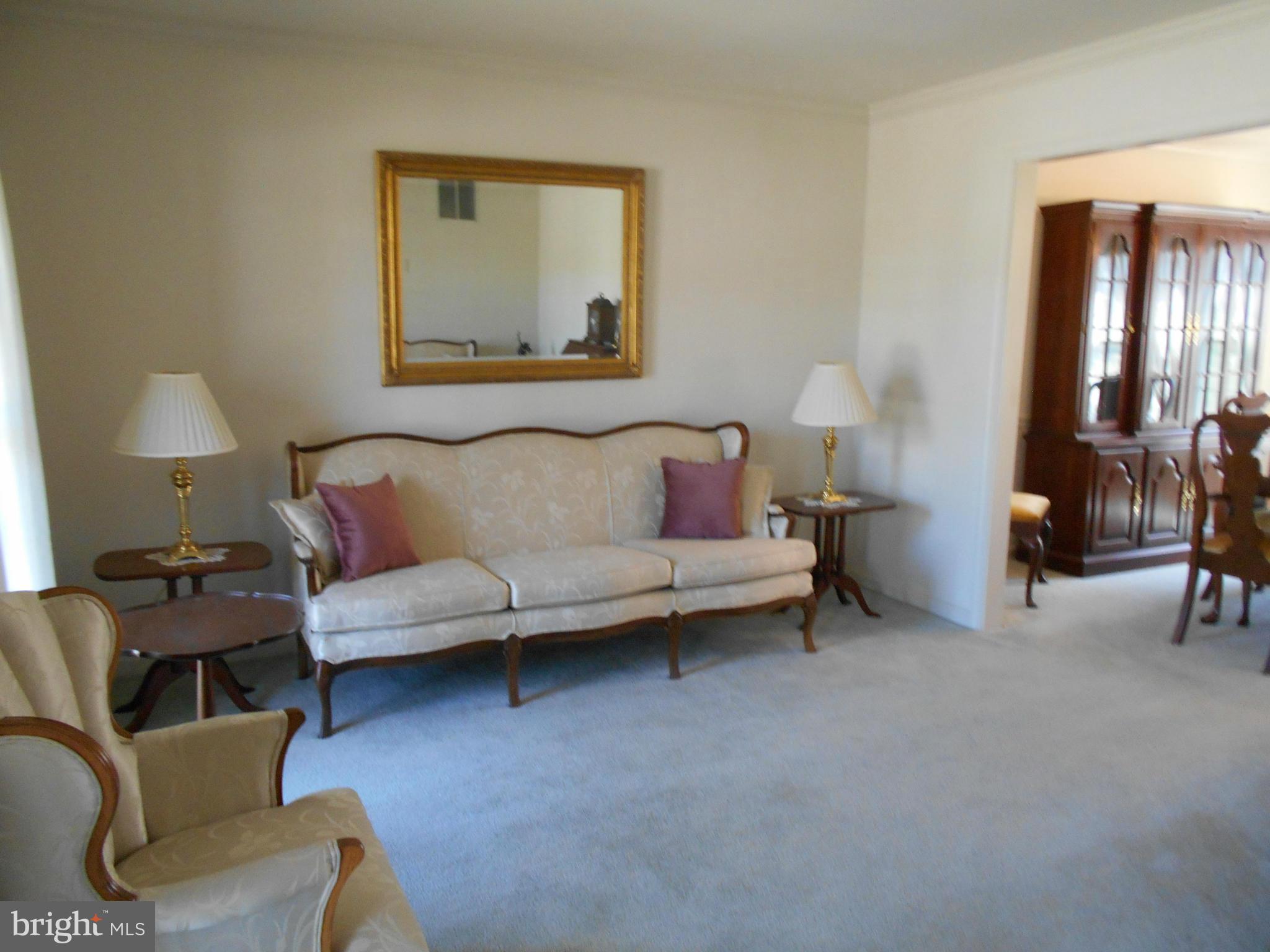 SEVEN OAKS - Residential