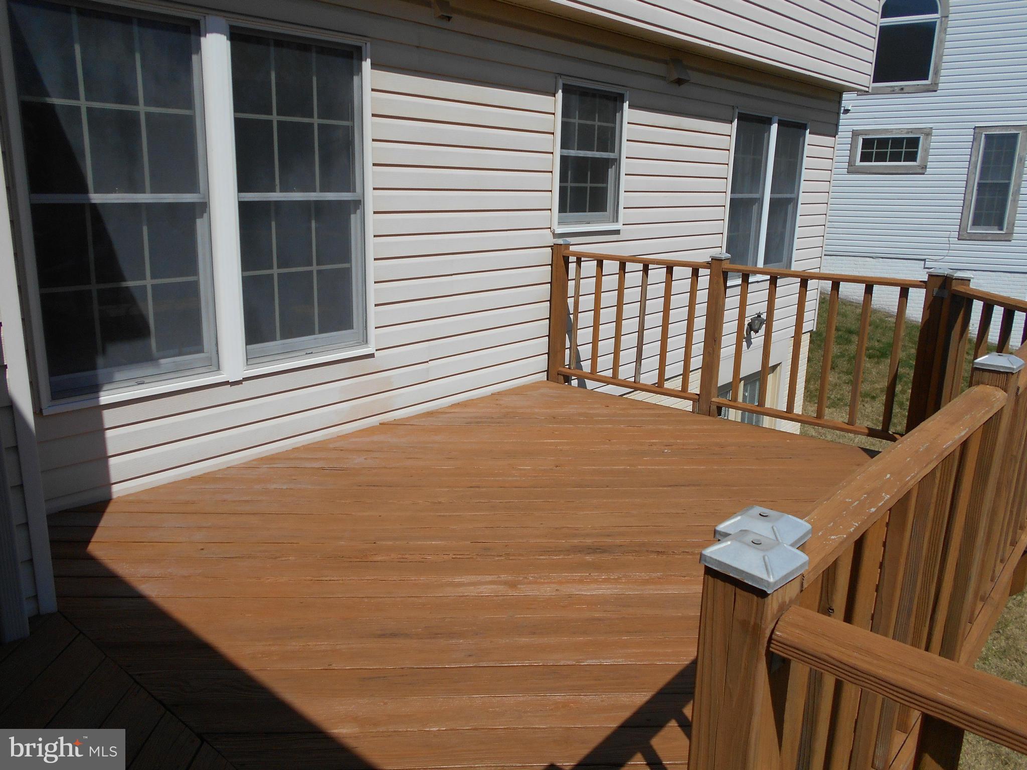 SEVEN OAKS - Residential